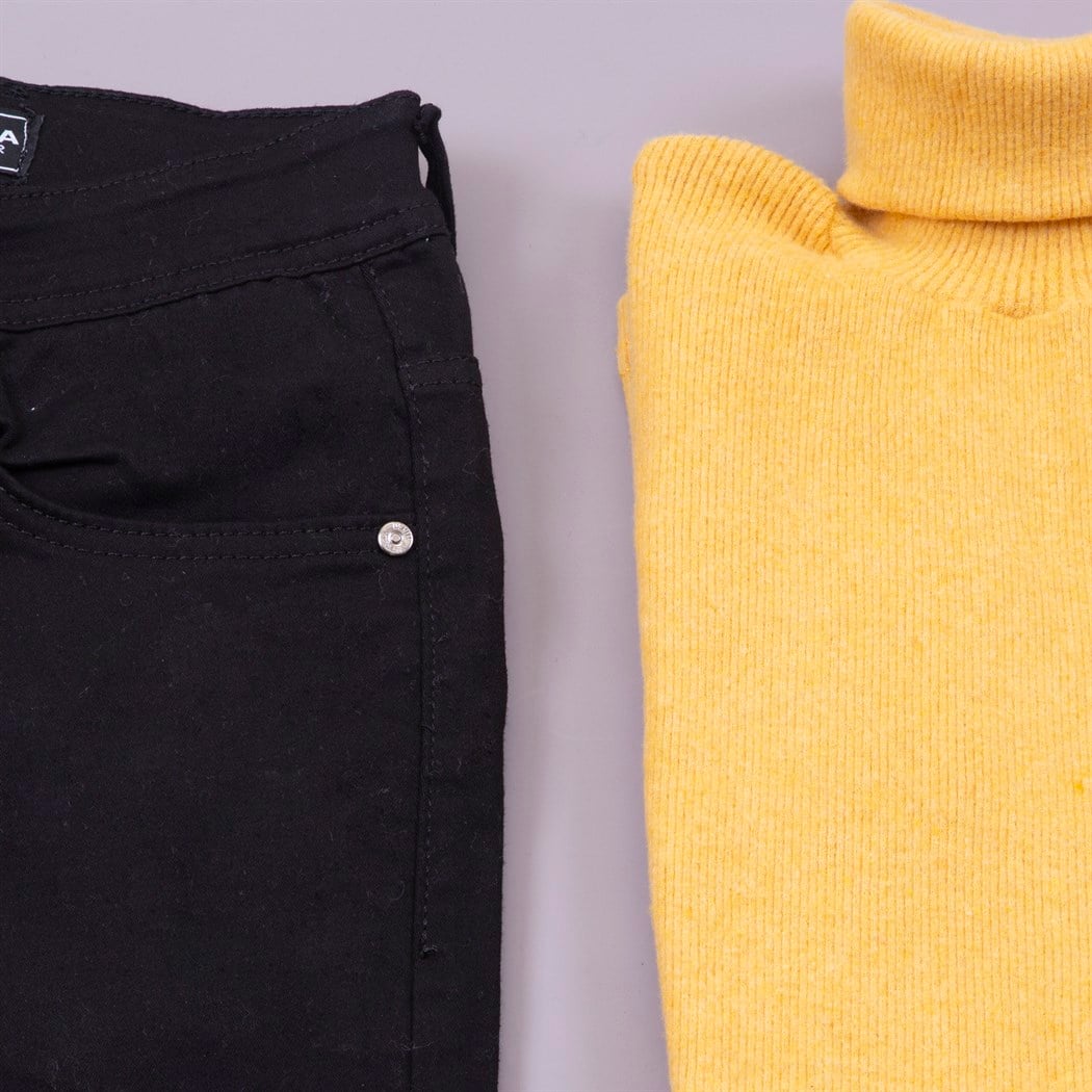 İçi Kürklü Siyah Kot Ceket Kazak Pantolon Bot  Kombin