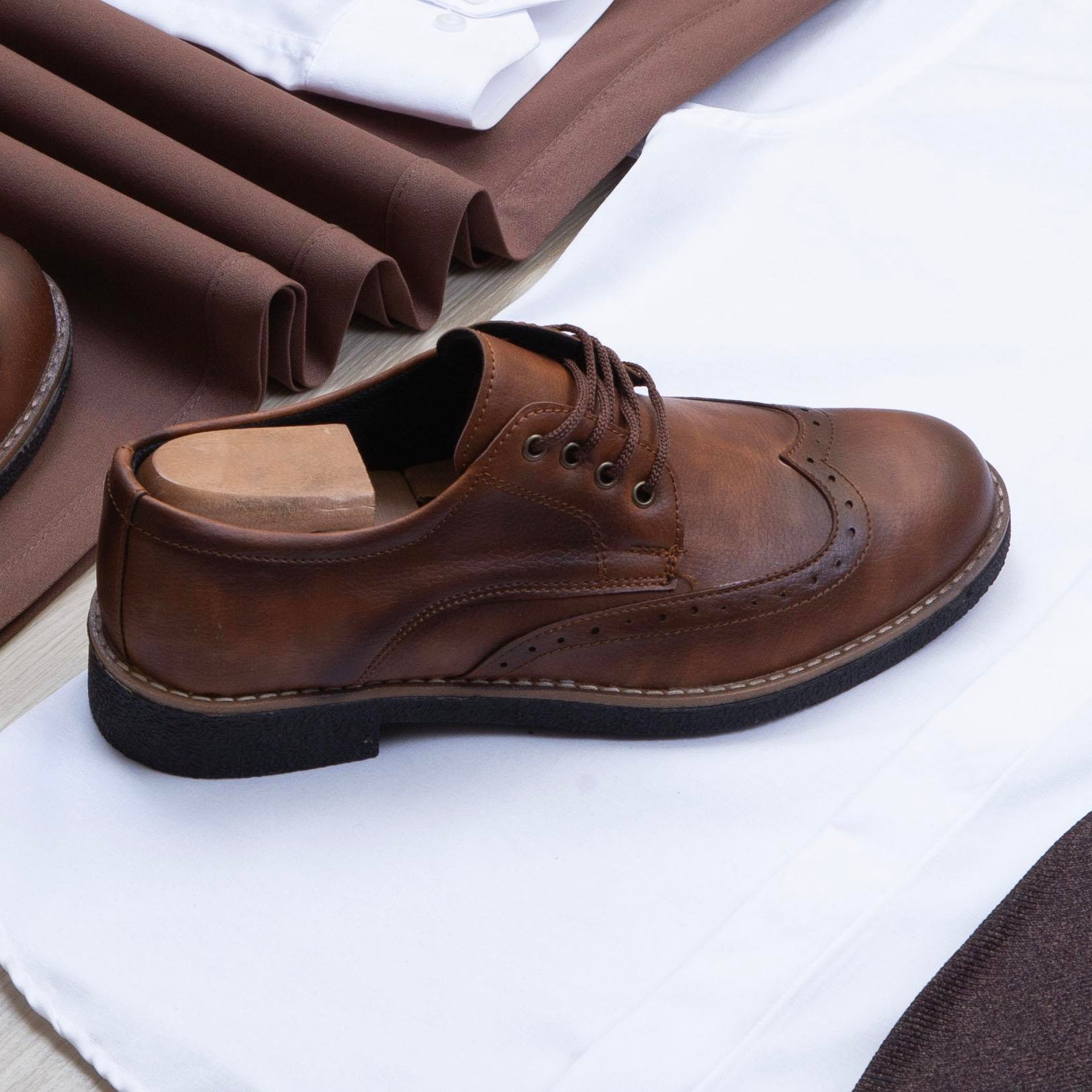 Kahve Blazer Ceket Gömlek Pantolon Ayakkabı Kombin