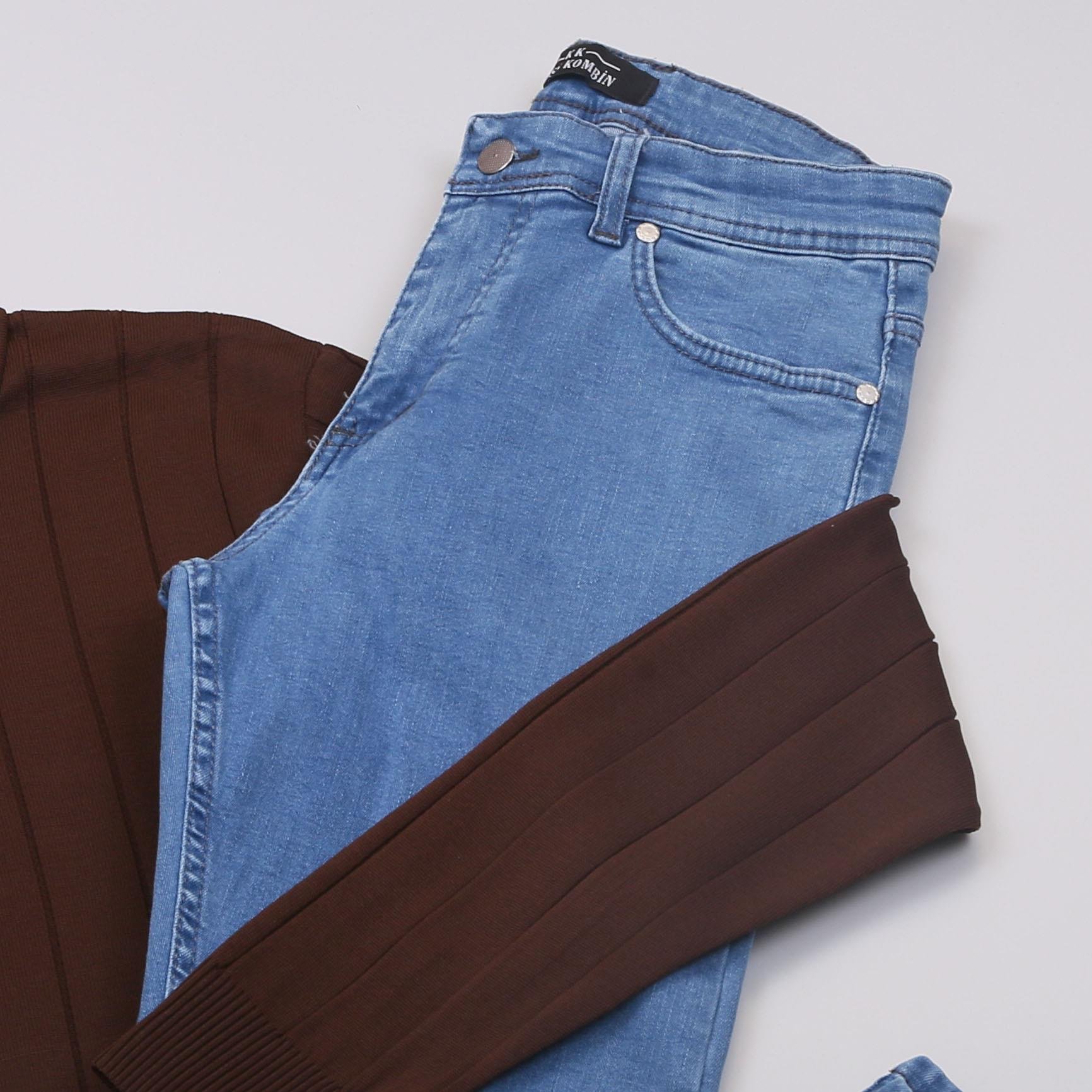 Kahve Çizgili Triko Polo Yaka Pantolon Ayakkabı Kombin