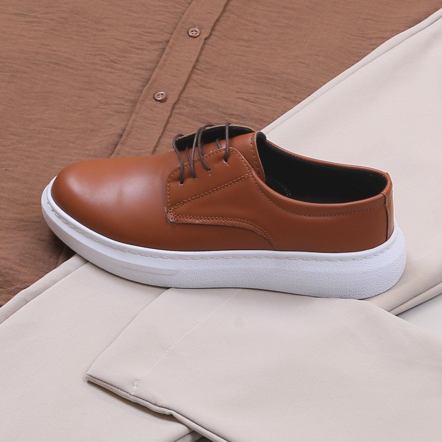 Kahve Gömlek Pantolon Ayakkabı Kombin