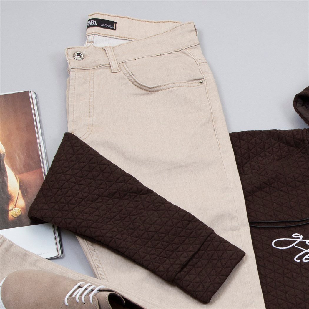 Kahve Kapşonlu Sweat Pantolon Ayakkabı Kombin