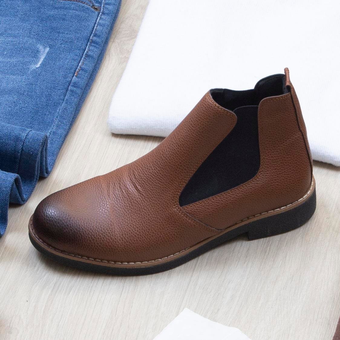 Kahve Kaşe Ceket Boğazlı Body Pantolon Bot Kombin