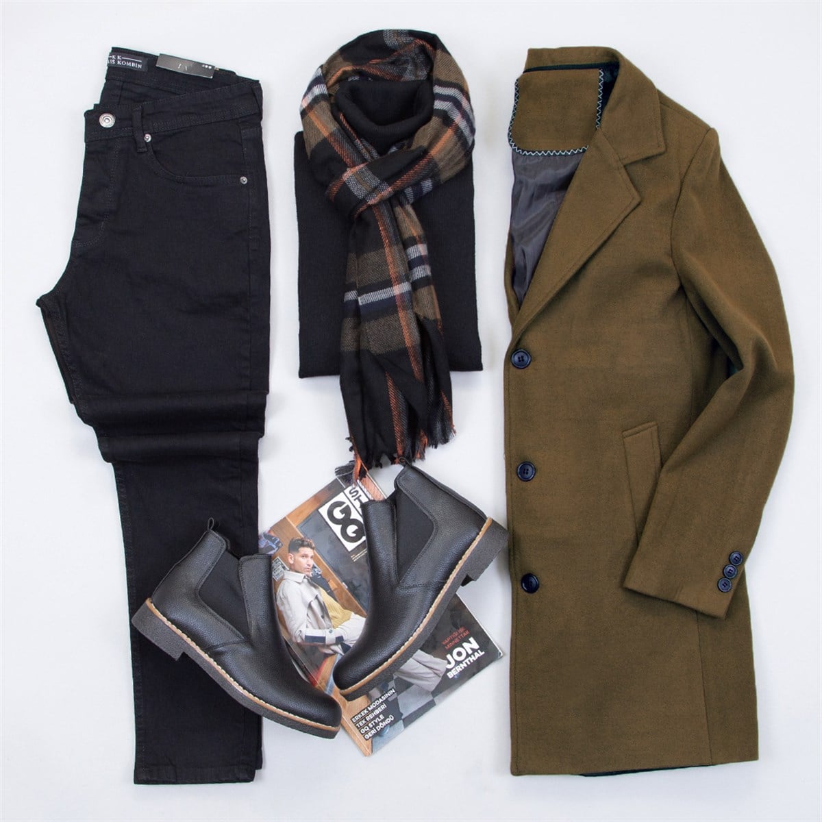 Kahve Kaşe Kaban Boğazlı Kazak Pantolon Bot Kombin