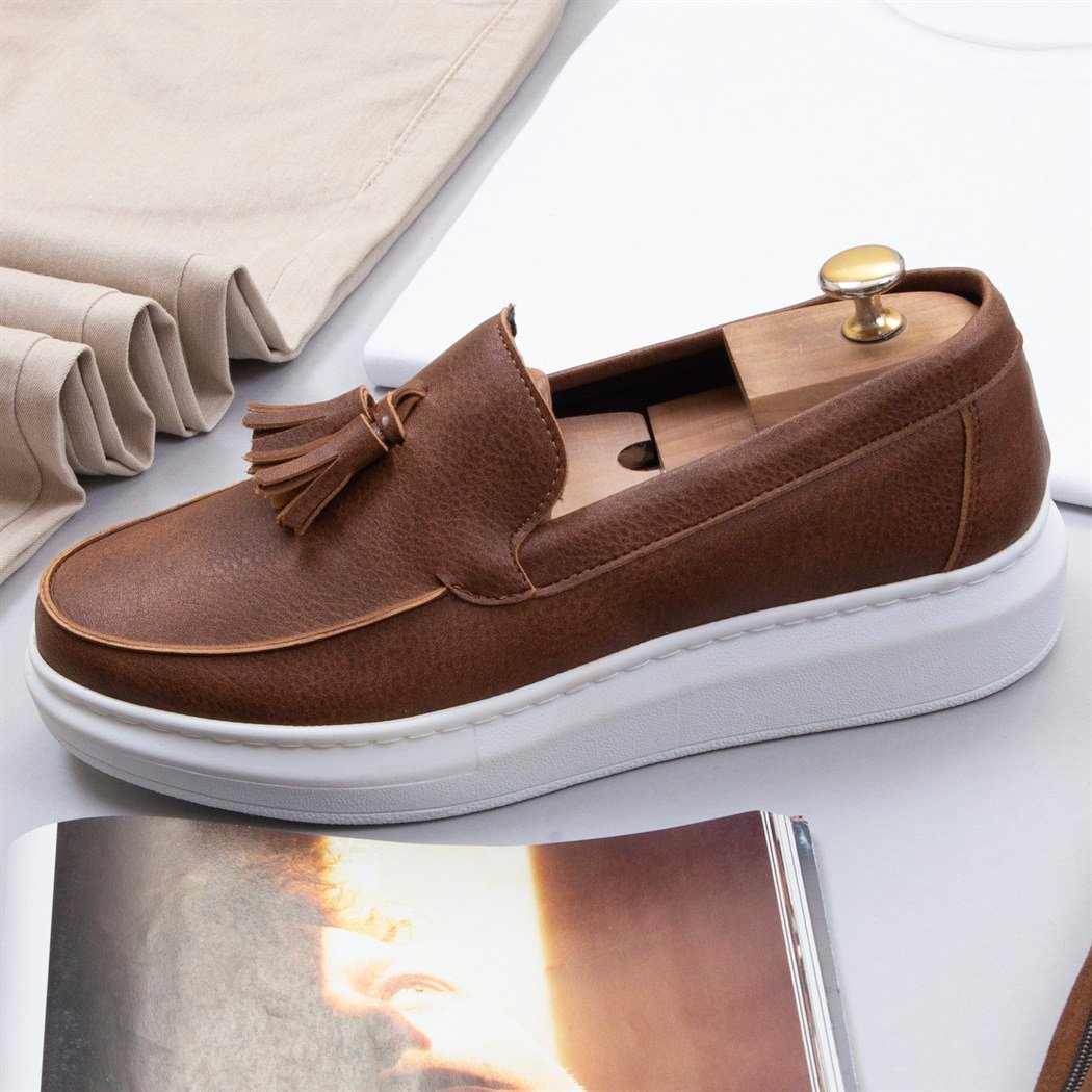 Kahve Nubuk Ceket Tişört Pantolon Ayakkabı Kombin