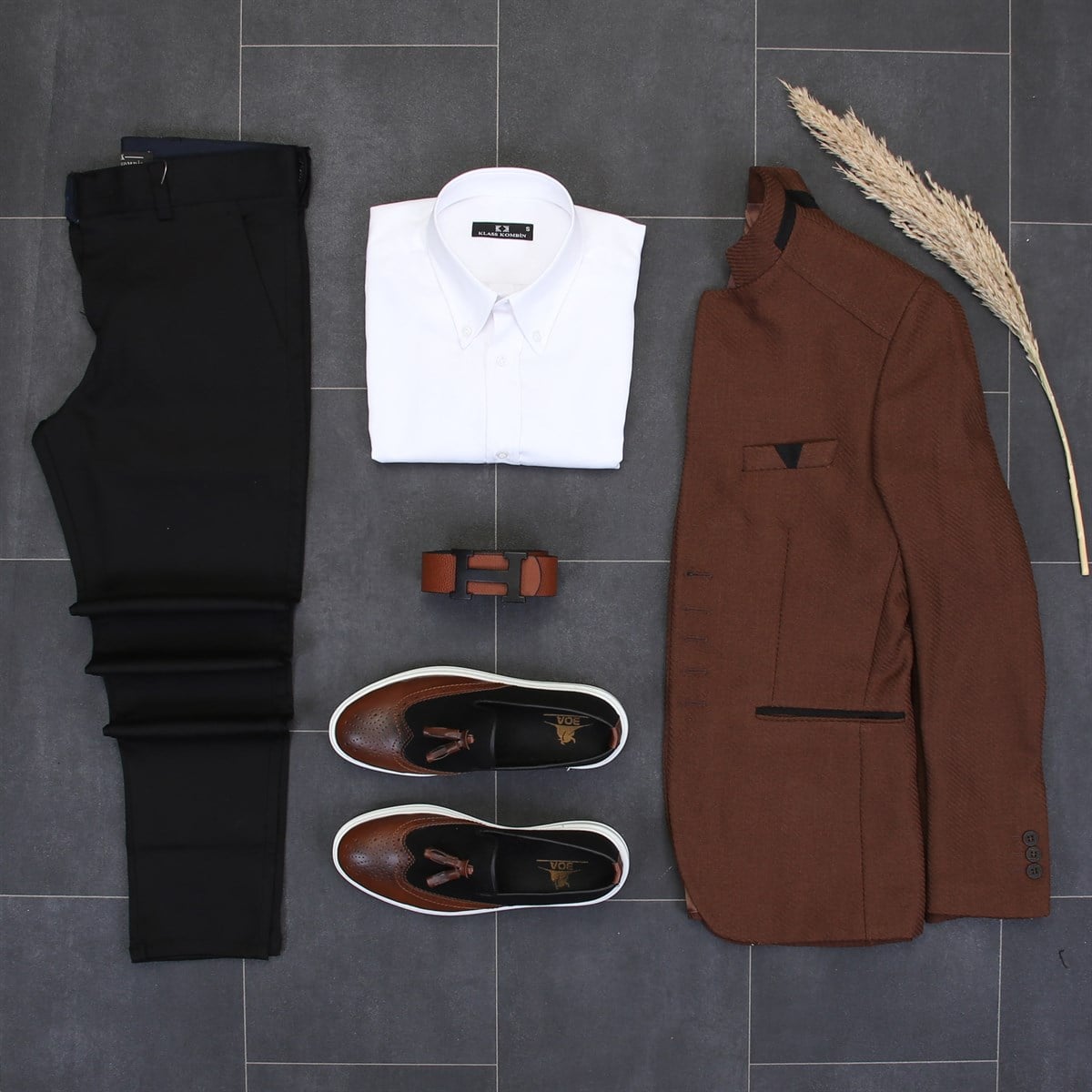 Kahverengi Ceket Gömlek Pantolon Kahverengi Ayakkabı Kombini