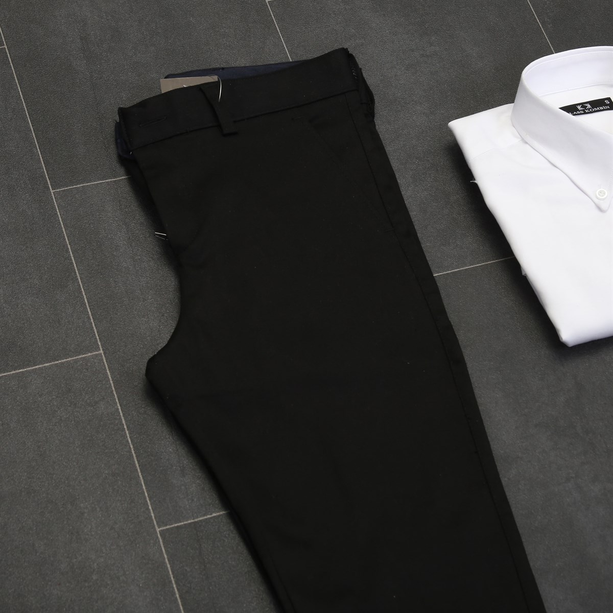 Kahverengi Ceket Gömlek Pantolon Kahverengi Ayakkabı Kombini