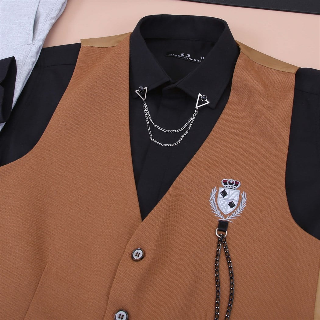 Kahverengi Yelek Siyah Gömlek Kumaş Pantolon Klasik Ayakkabı Koımbini 