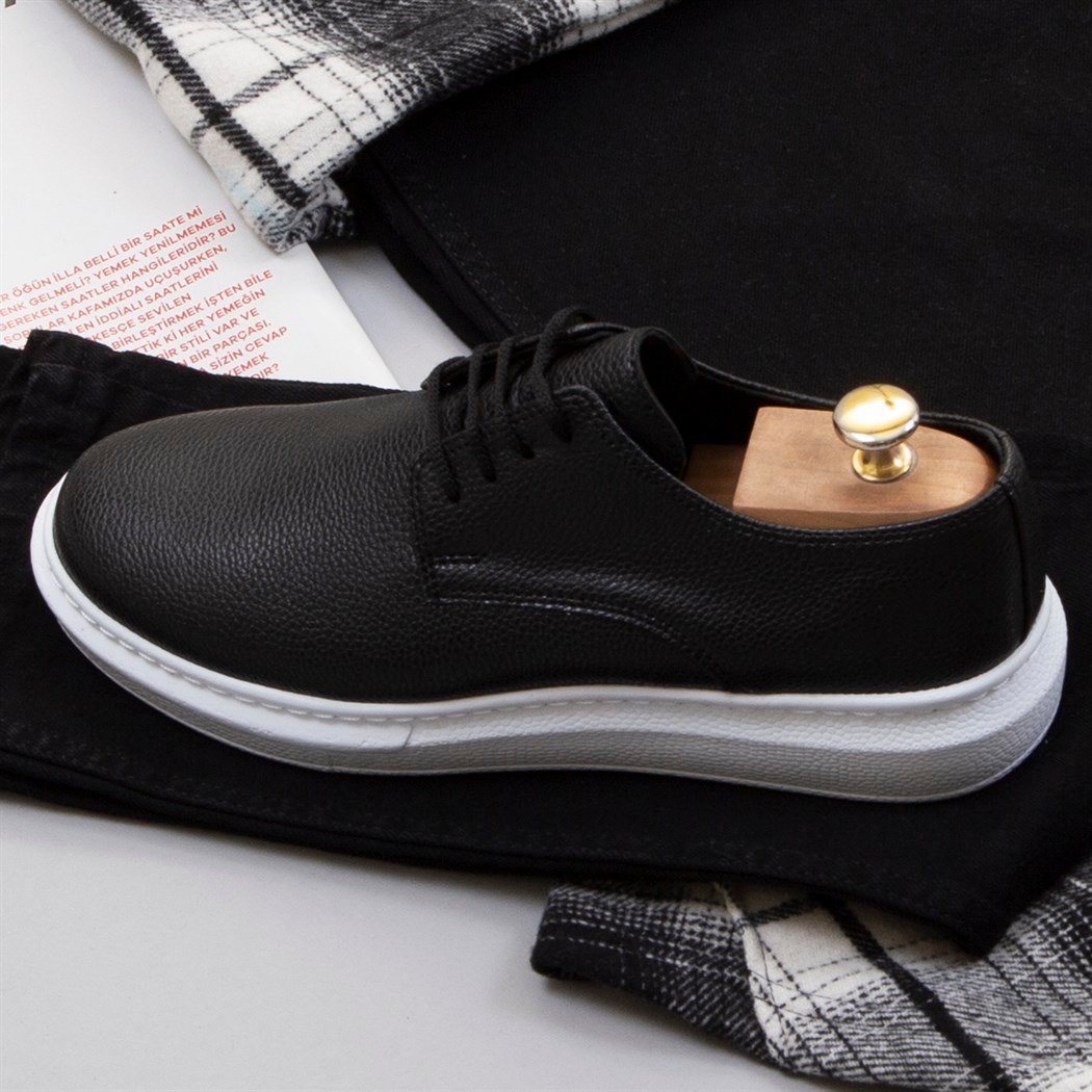 Kapşonlu Ekose Oduncu Gömlek Tişört Pantolon Ayakkabı Kombin