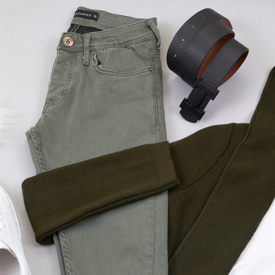 Kapşonlu Haki Hırka Tişört Pantolon Ayakkabı Kombin