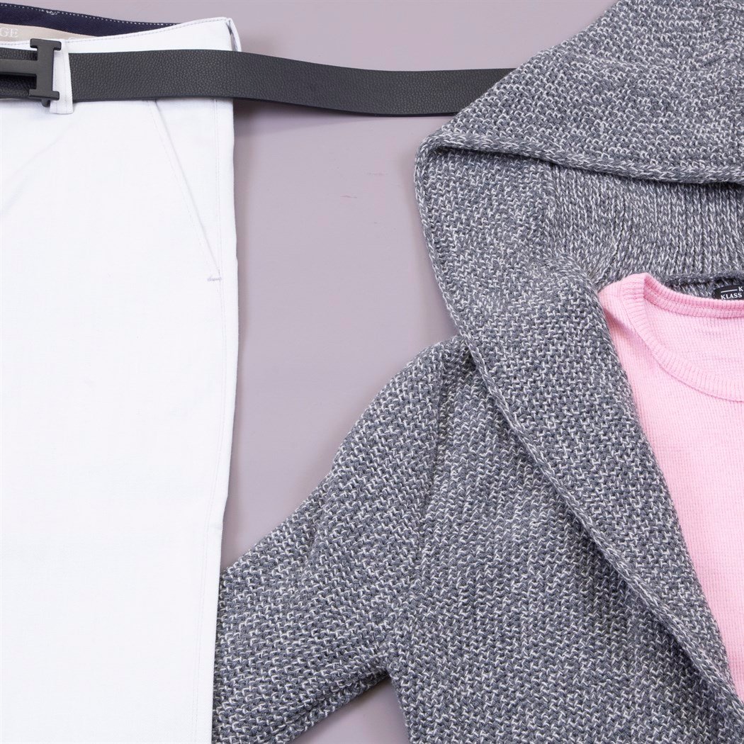 Kapşonlu Hırka Kazak Pantolon Bot Kombin