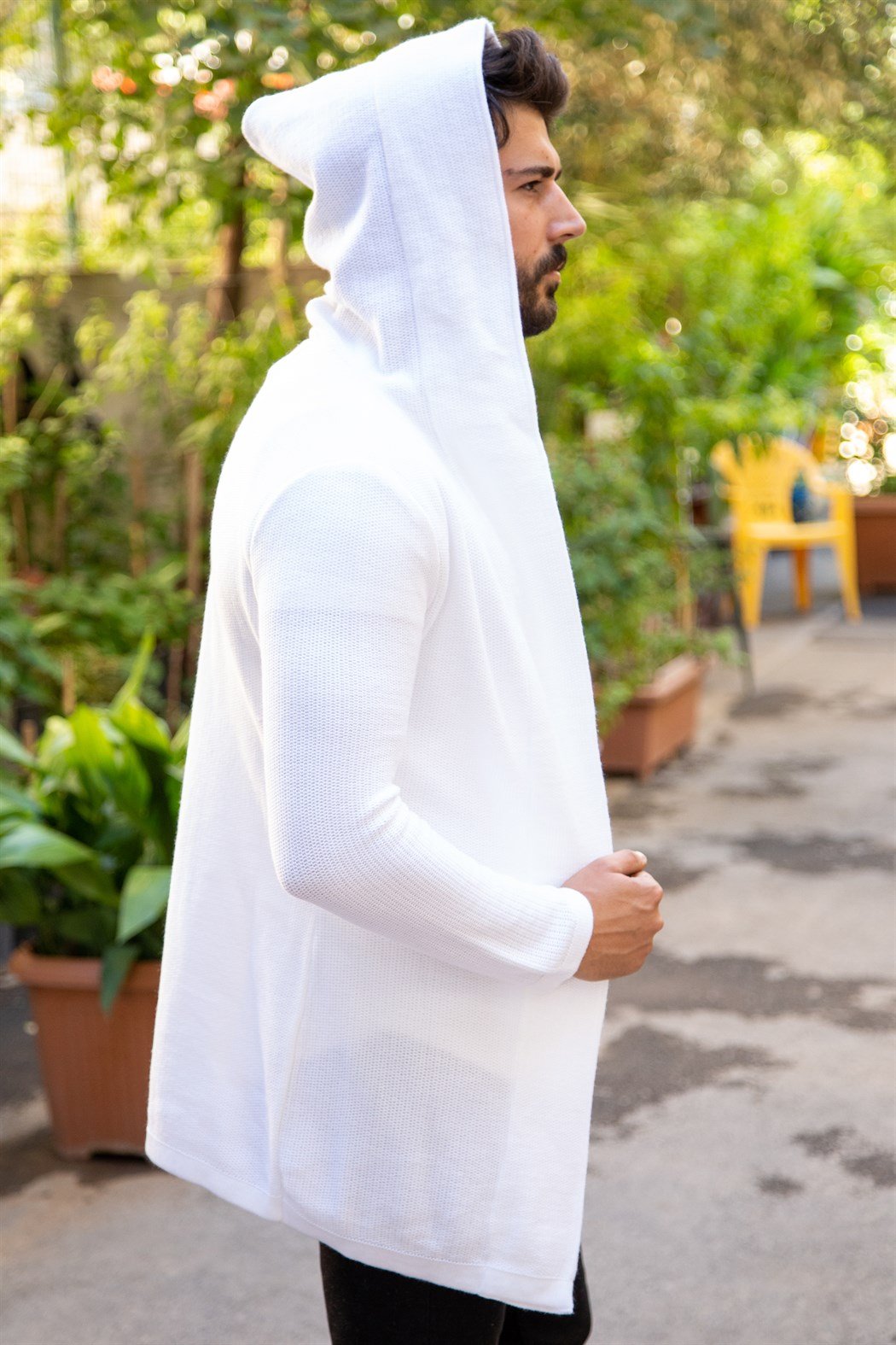 Kapşonlu ince beyaz örme hırka