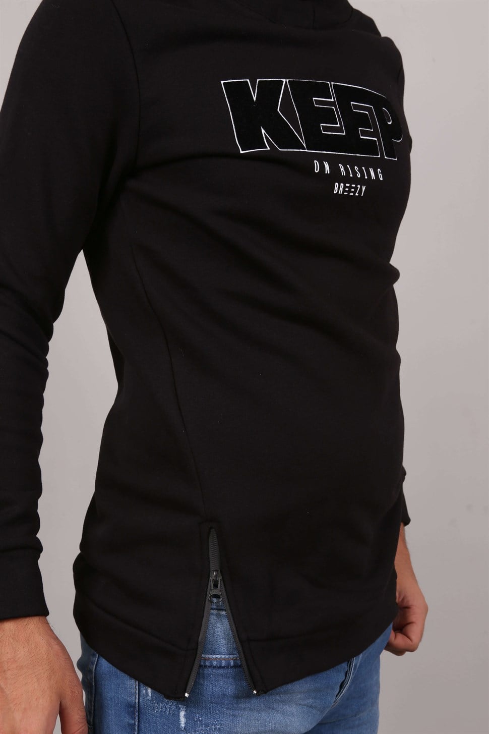 KAPŞONLU KEEP YAZILI SWET SİYAH