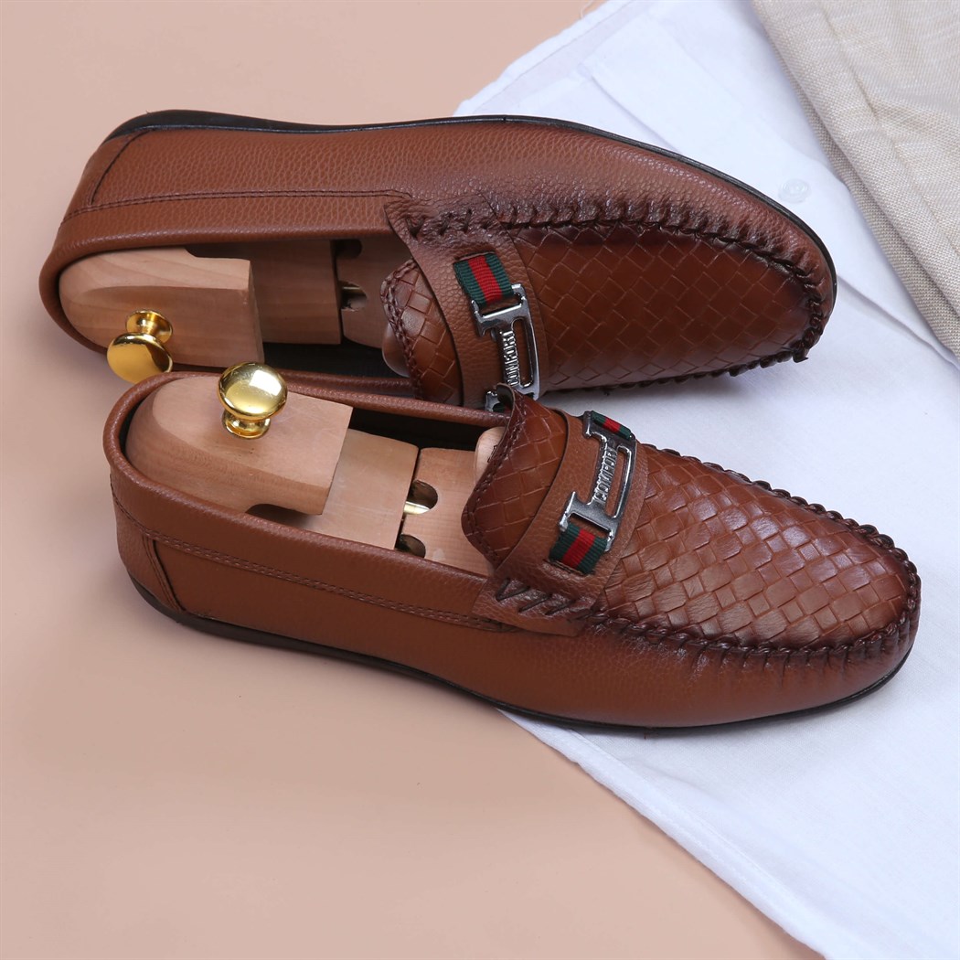 Keten Sort Gömlek Ayakkabı Kombini