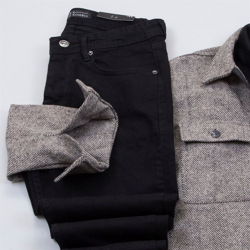 Kırçıllı Cepli Ceket Boğazlı Kazak Pantolon Bot Kombin