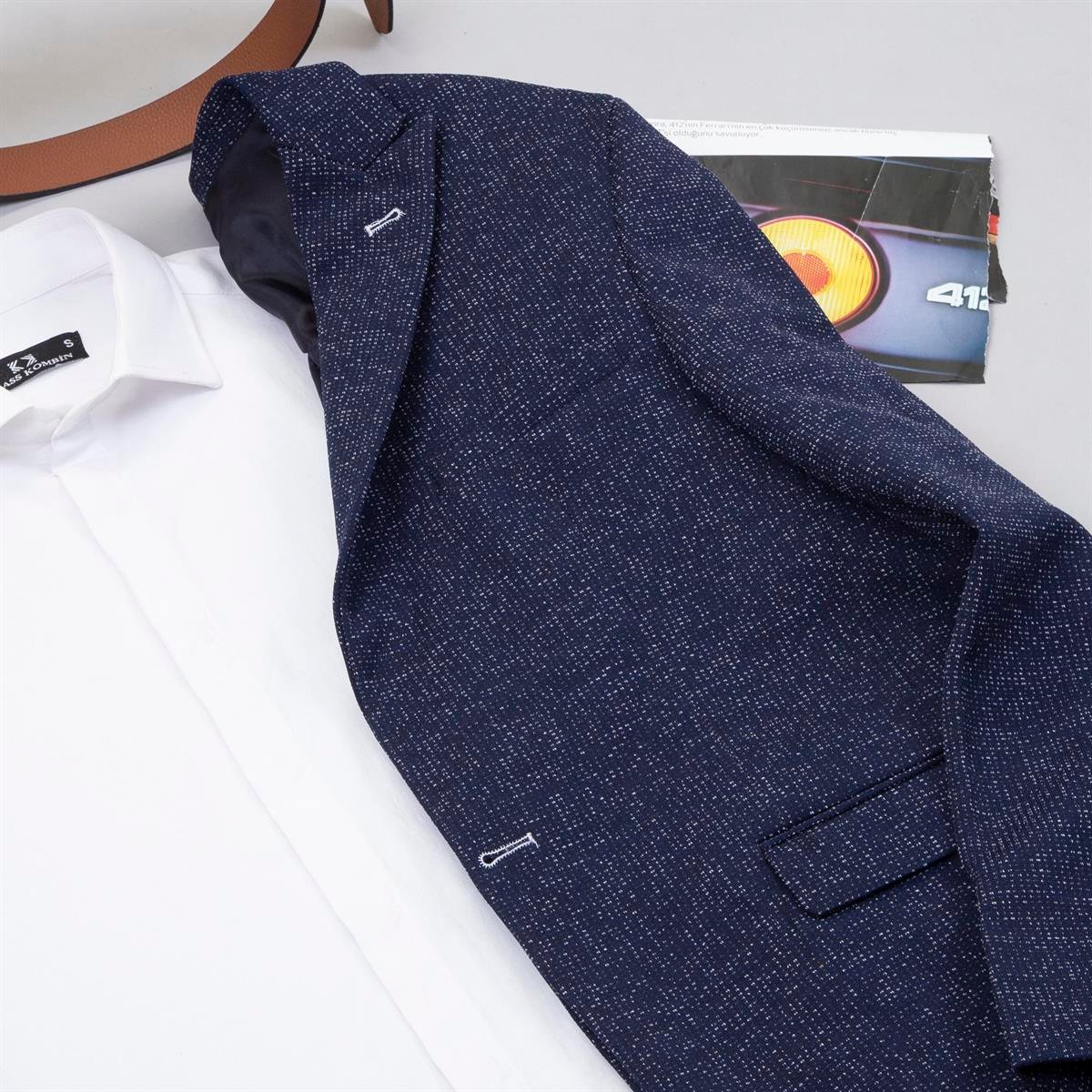 Kırçıllı Lacivert Blazer Ceket Tişört Pantolon Ayakkabı Kombin