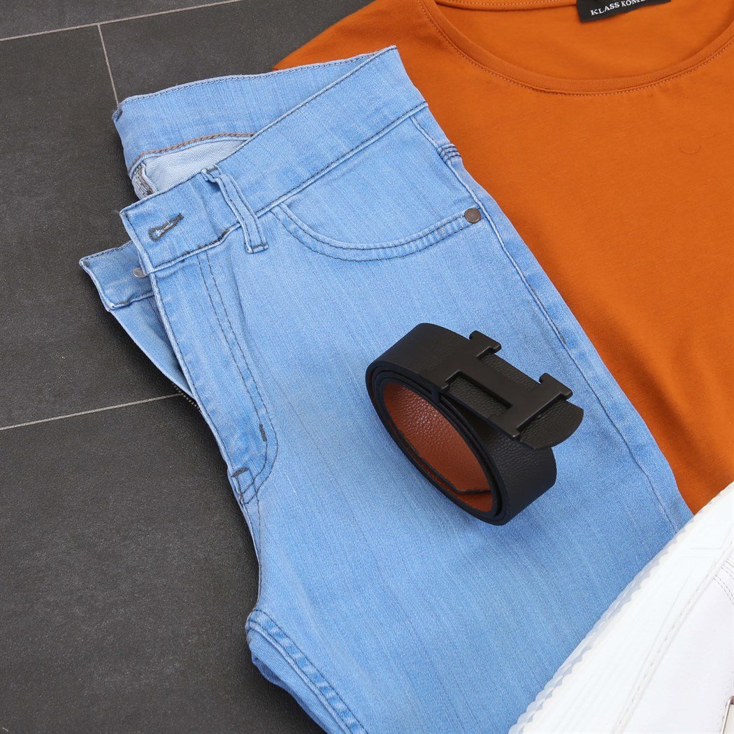 Kiremit T-Shirt Kot Şort Klasik Ayakkabı Kombini 