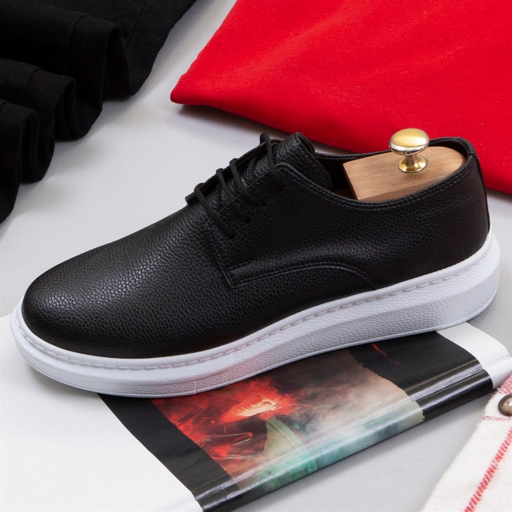 Kırmızı Beyaz Ekose Oduncu Gömlek Tişört Pantolon Ayakkabı Kombin