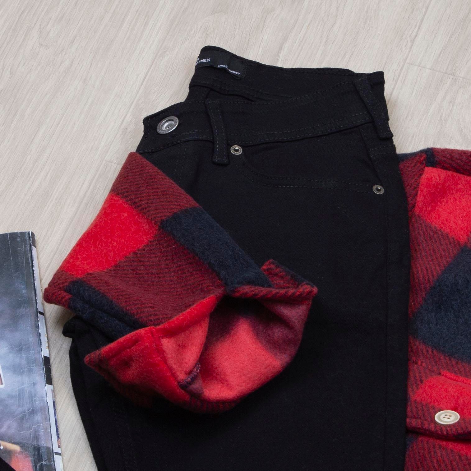 Kırmızı Polar Gömlek Body Pantolon Bot Kombin