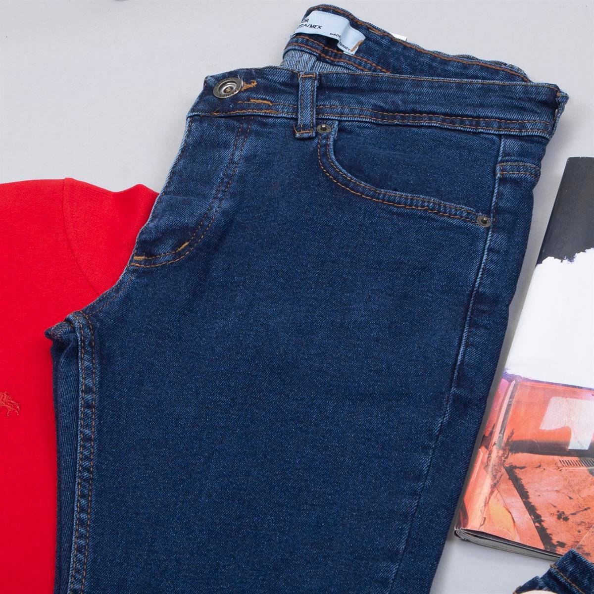 Kırmızı Polo Yaka Tişört Pantolon Ayakkabı Kombin