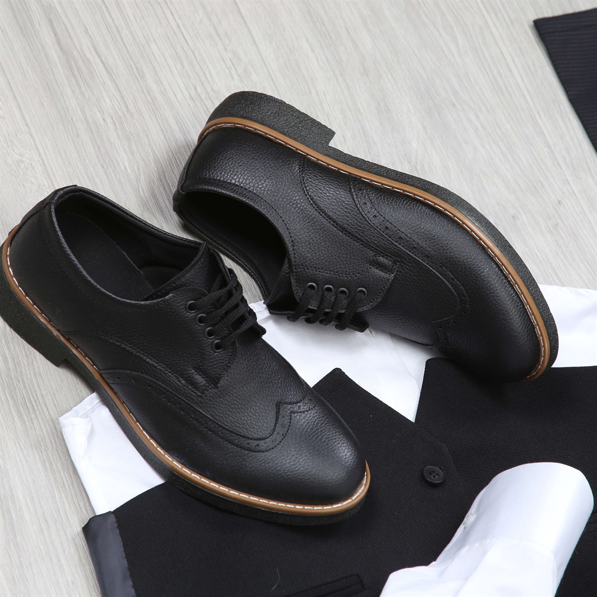 Klasik Gömlek Yelek Pantolon Kombini