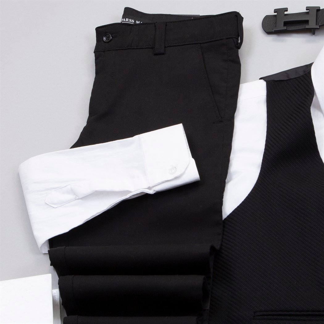 Klasik Siyah Yelek Gömlek Pantolon Ayakkabı Kombin