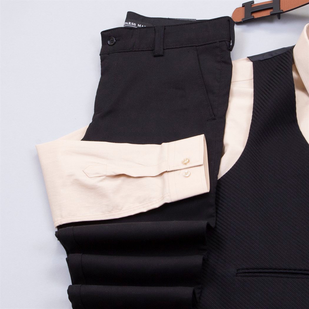 Klasik Siyah Yelek Gömlek Pantolon Ayakkabı Kombin