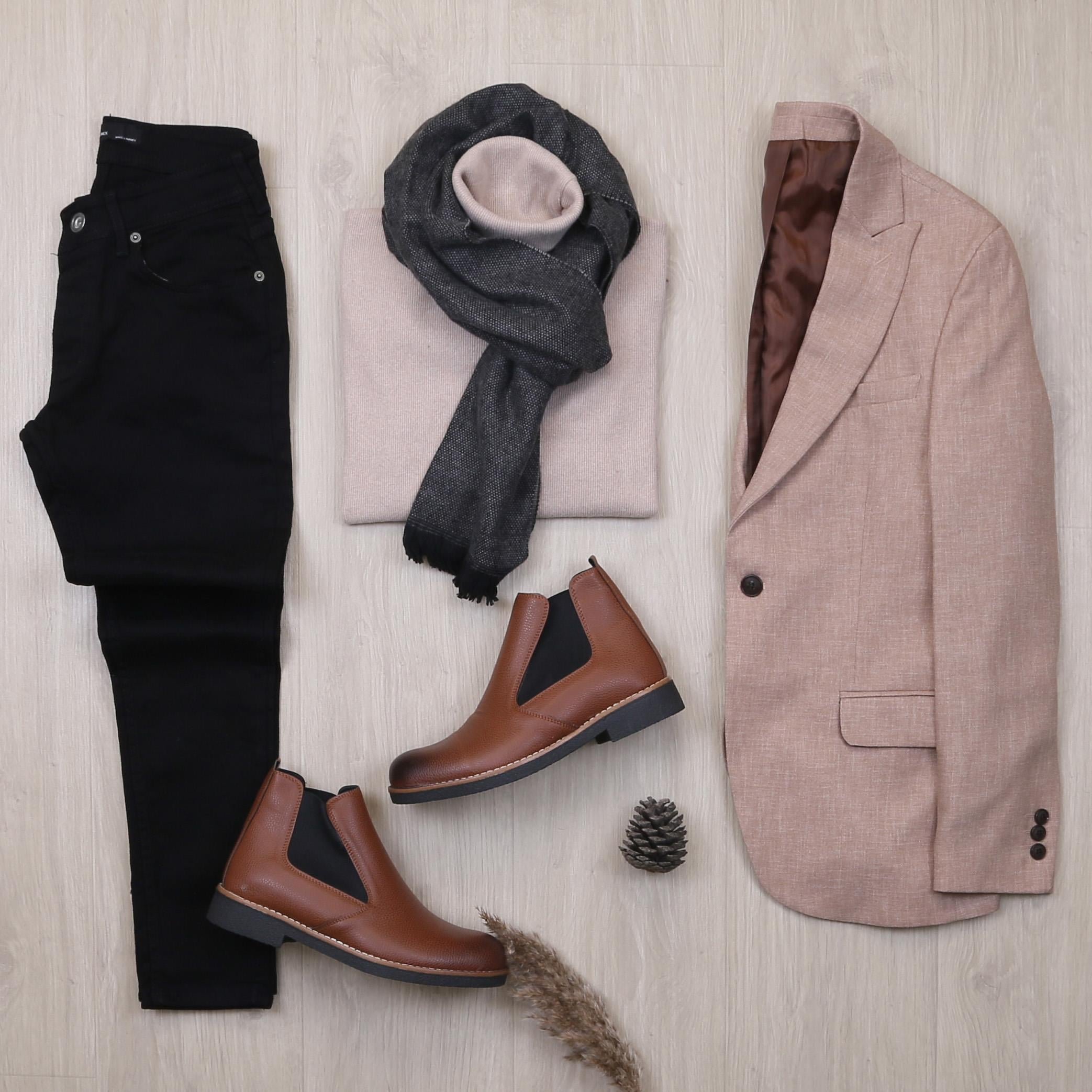 Koyu Bej Blazer Ceket Boğazlı Body Pantolon Bot Kombin