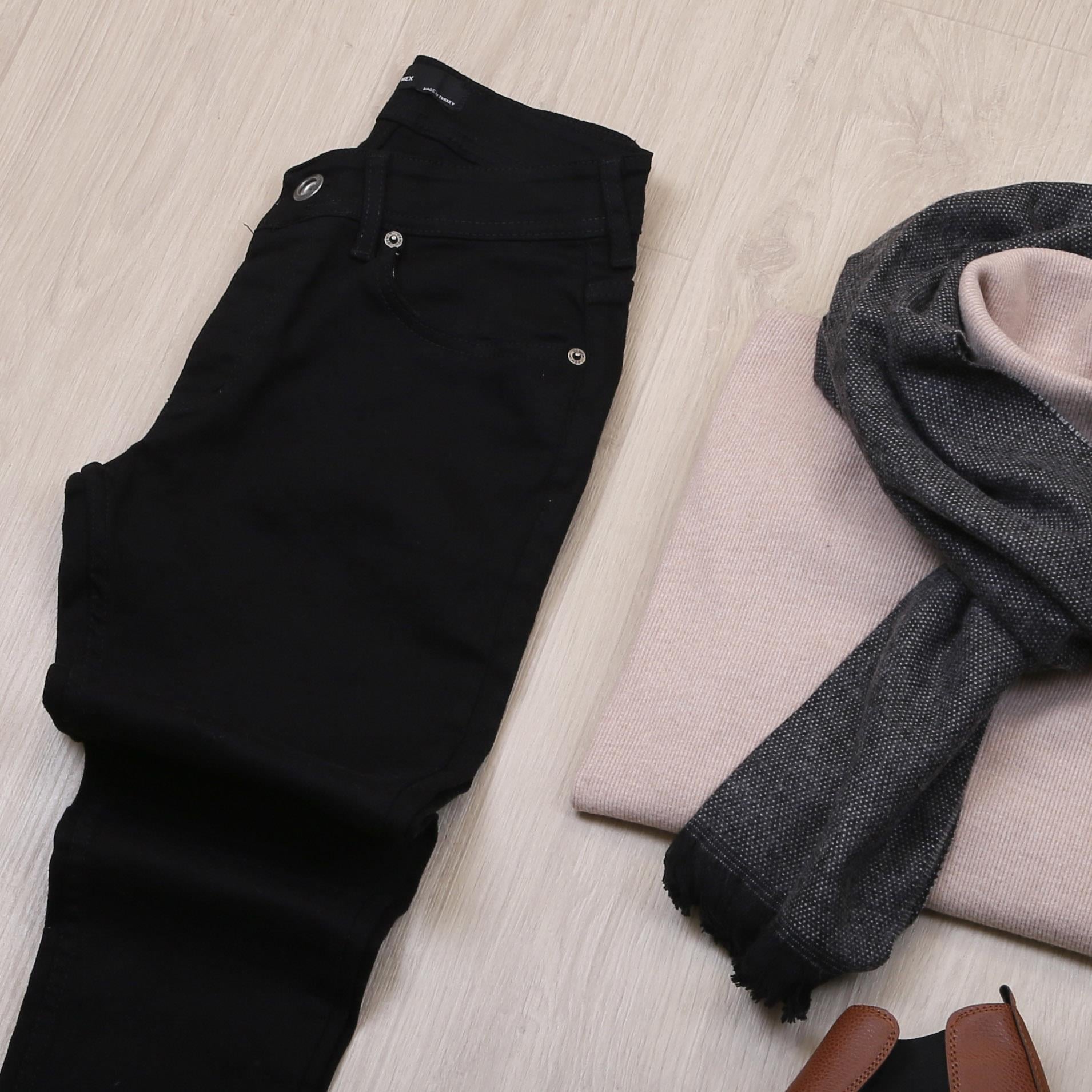 Koyu Bej Blazer Ceket Boğazlı Body Pantolon Bot Kombin