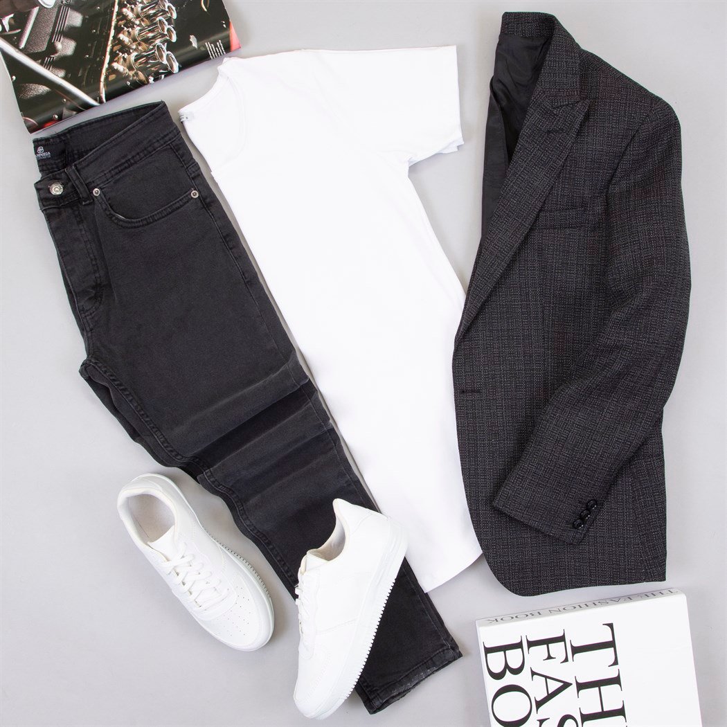 Koyu Füme Blazer Ceket Tişört Pantolon Ayakkabı Kombin