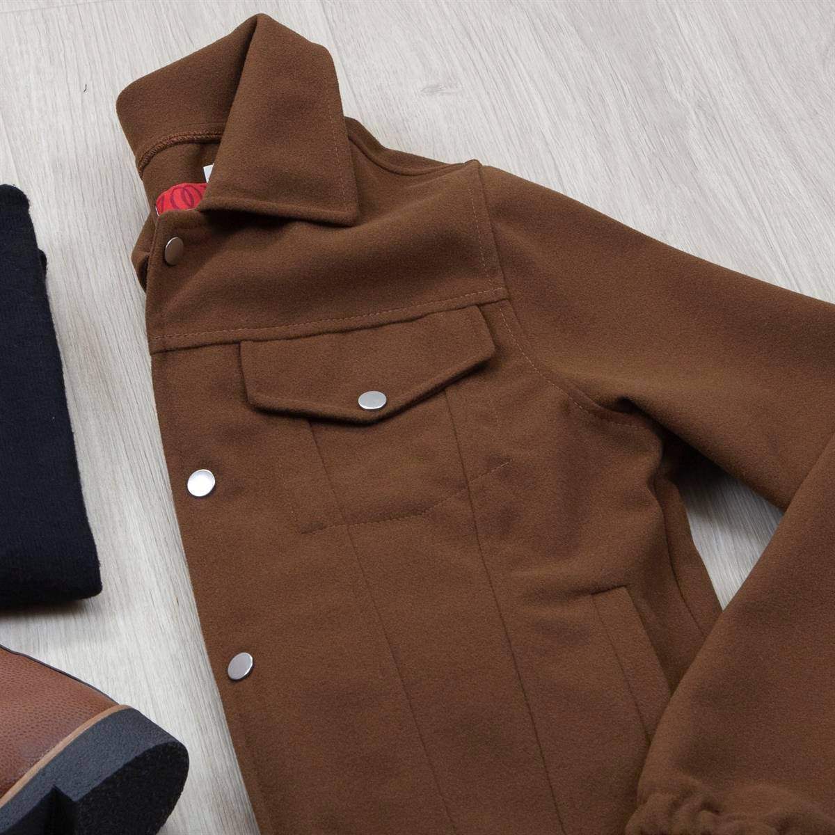 Koyu Kahve Kaşe Ceket Boğazlı Body Pantolon Bot Kombin