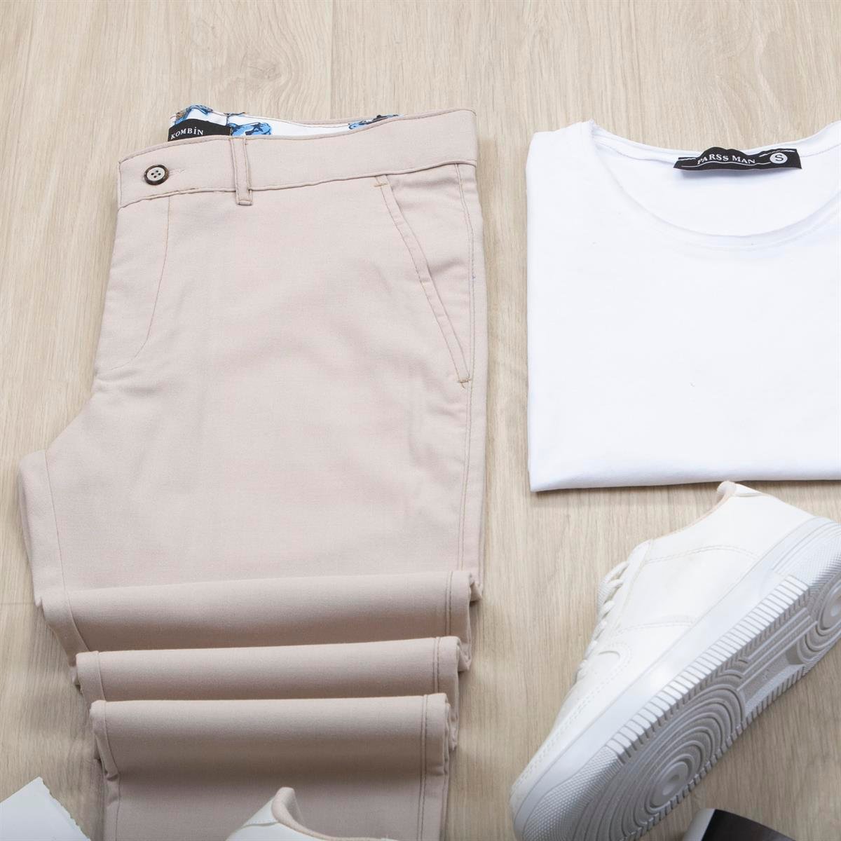 Koyu Kahve Kaşe Ceket Tişört Pantolon Ayakkabı Kombin