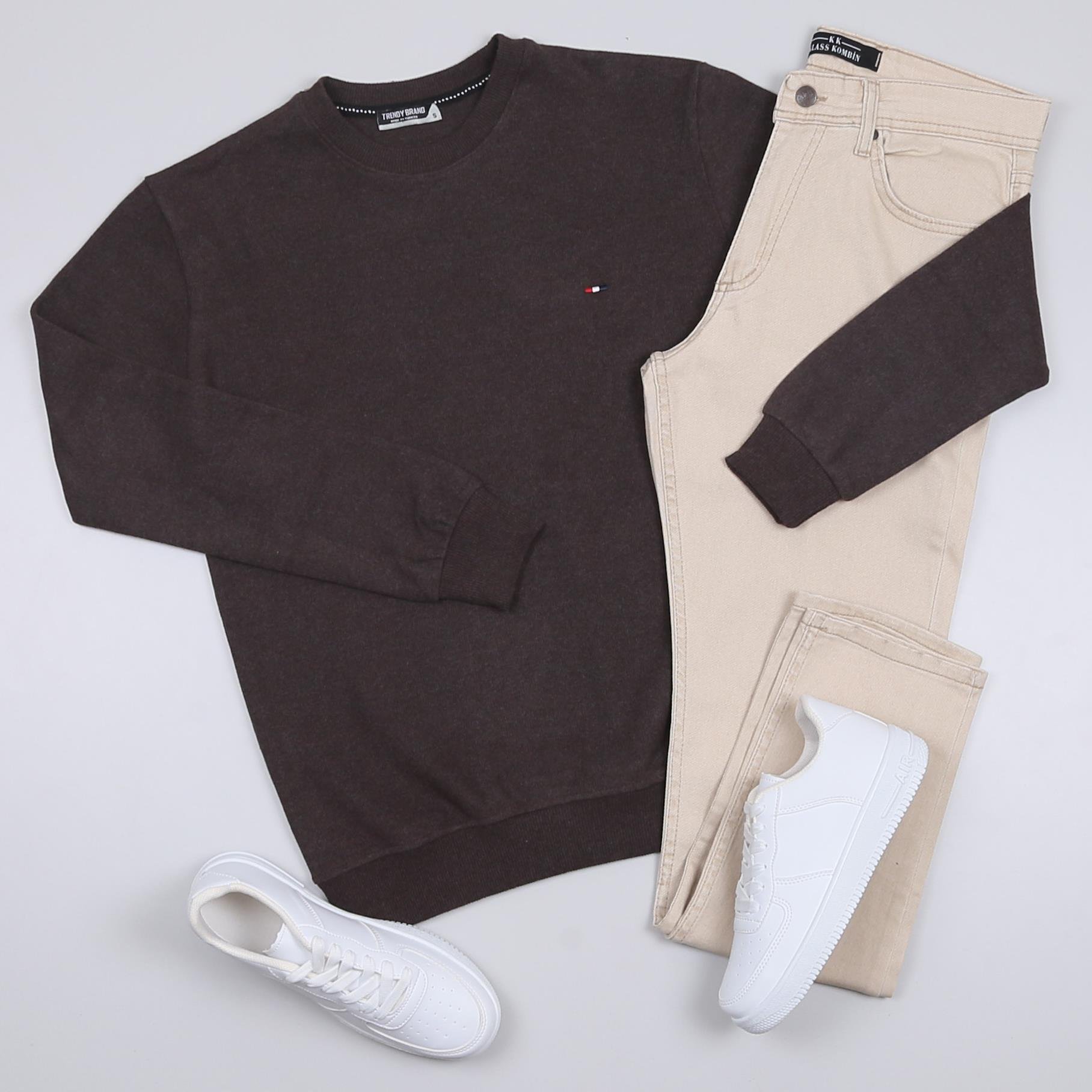 Koyu Kahve Kazak Kot Pantolon Ayakkabı Kombini