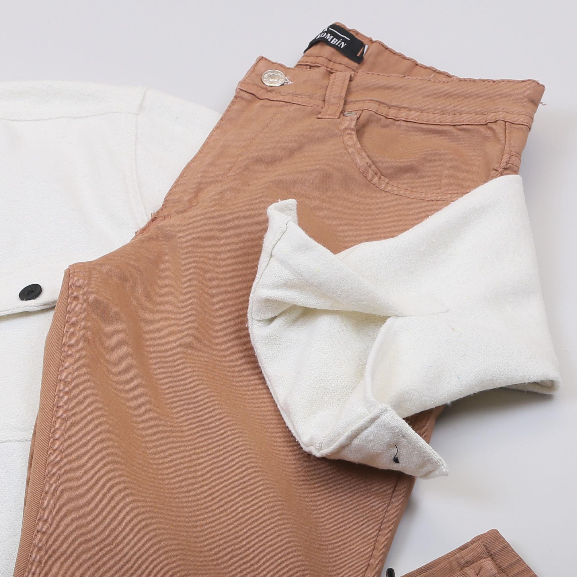 Krem Kaşe Gömlek Boğazlı Body Pantolon Bot Kombin