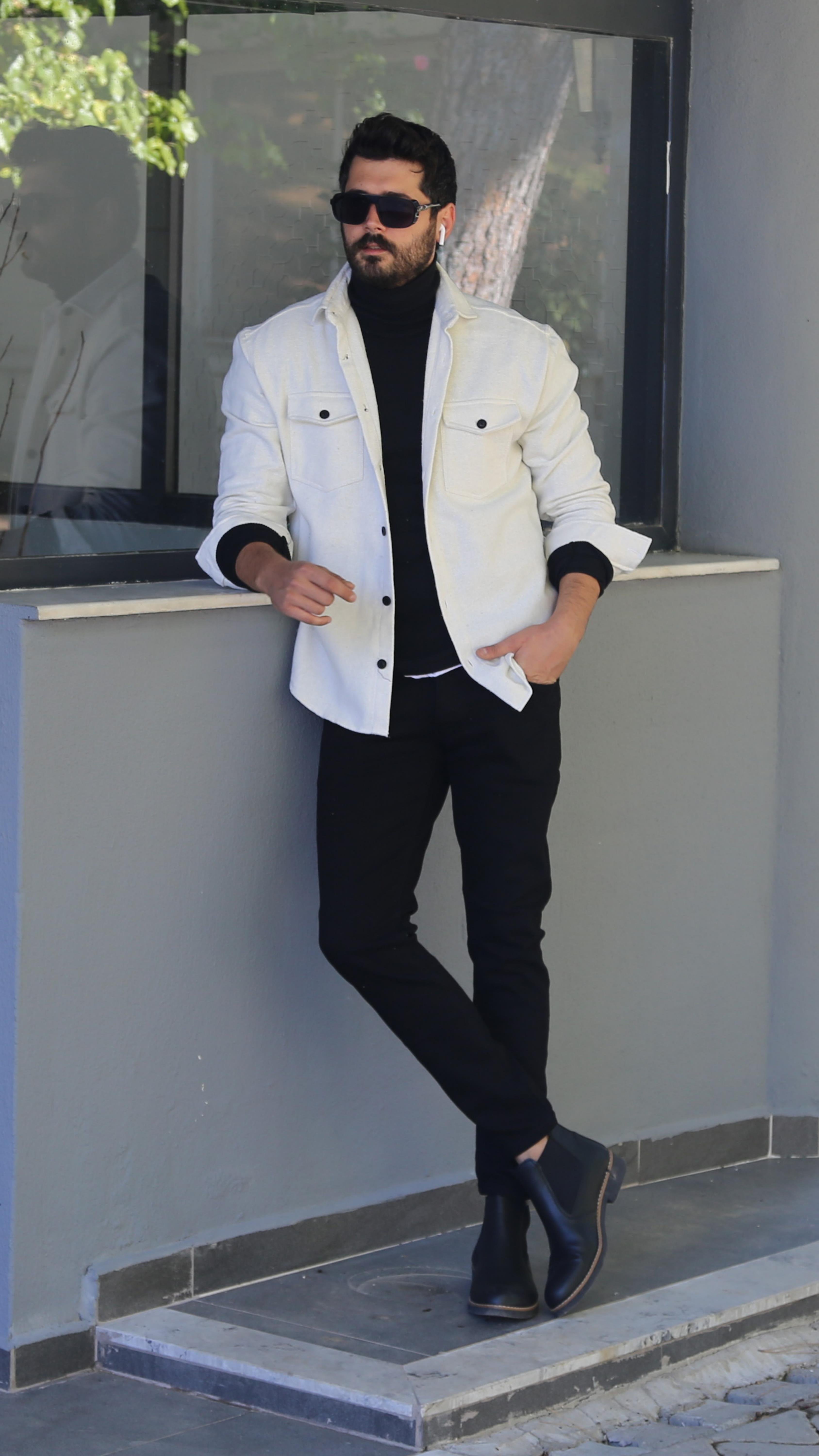 Krem Kaşe Gömlek Boğazlı Body Pantolon Bot Kombin