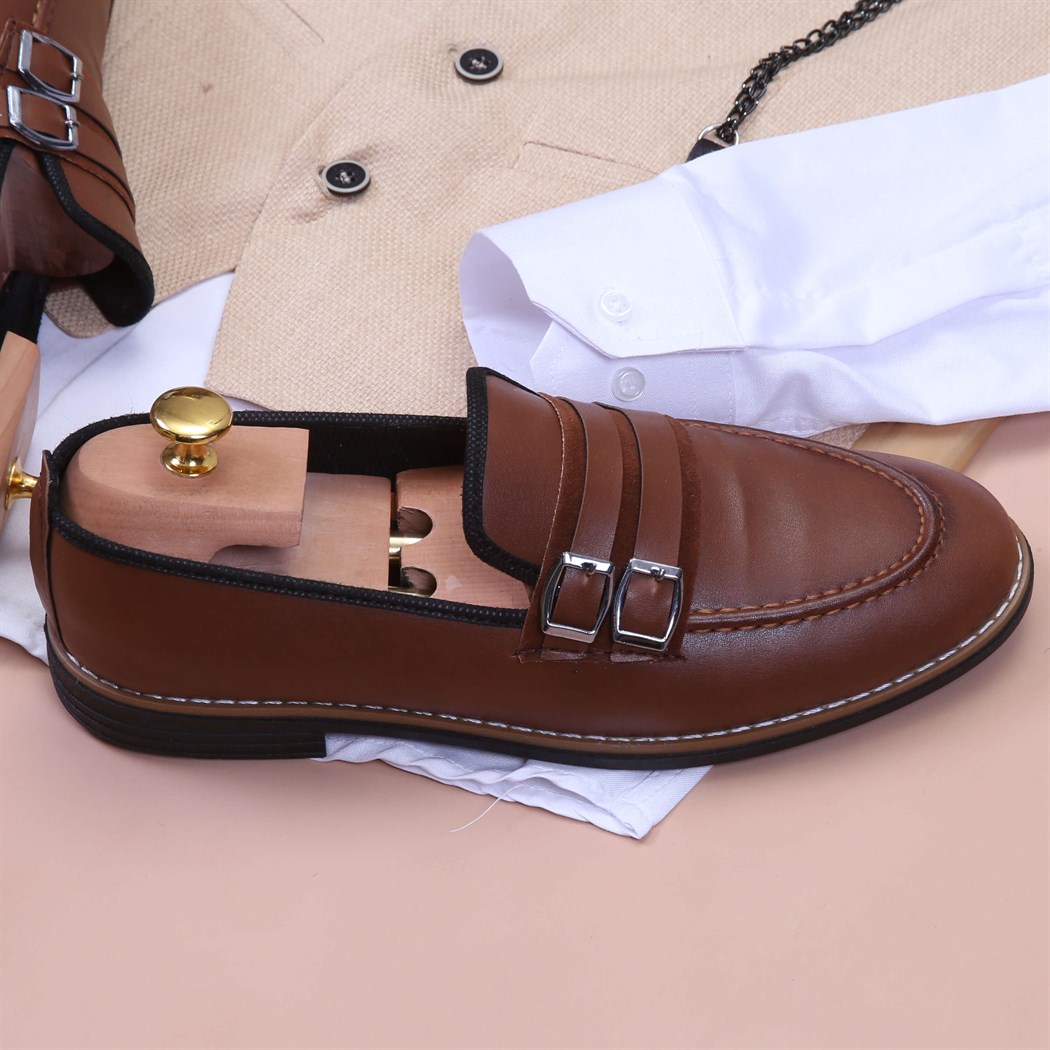 Krem Yelek Beyaz Gömlek Kot Pantolon Klasik Ayakkabı Koımbini 