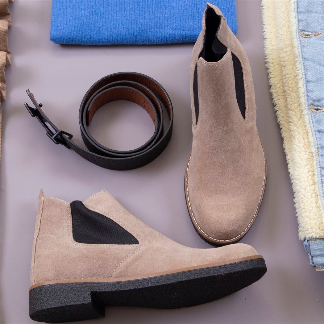 Kürklü Kot Ceket Boğazlı Kazak Pantolon Bot Kombin