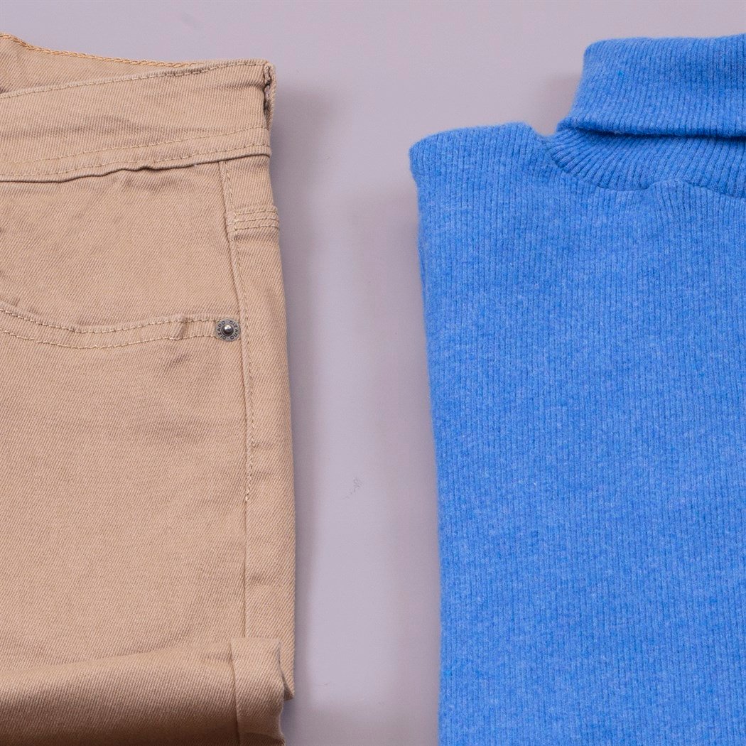 Kürklü Kot Ceket Boğazlı Kazak Pantolon Bot Kombin