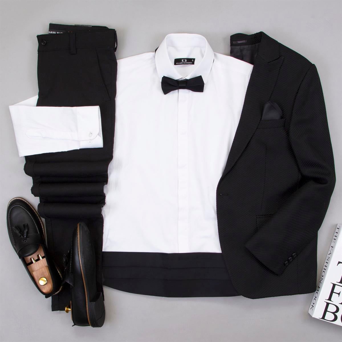 Kuşaklı Papyonlu Takım Elbise Kombini