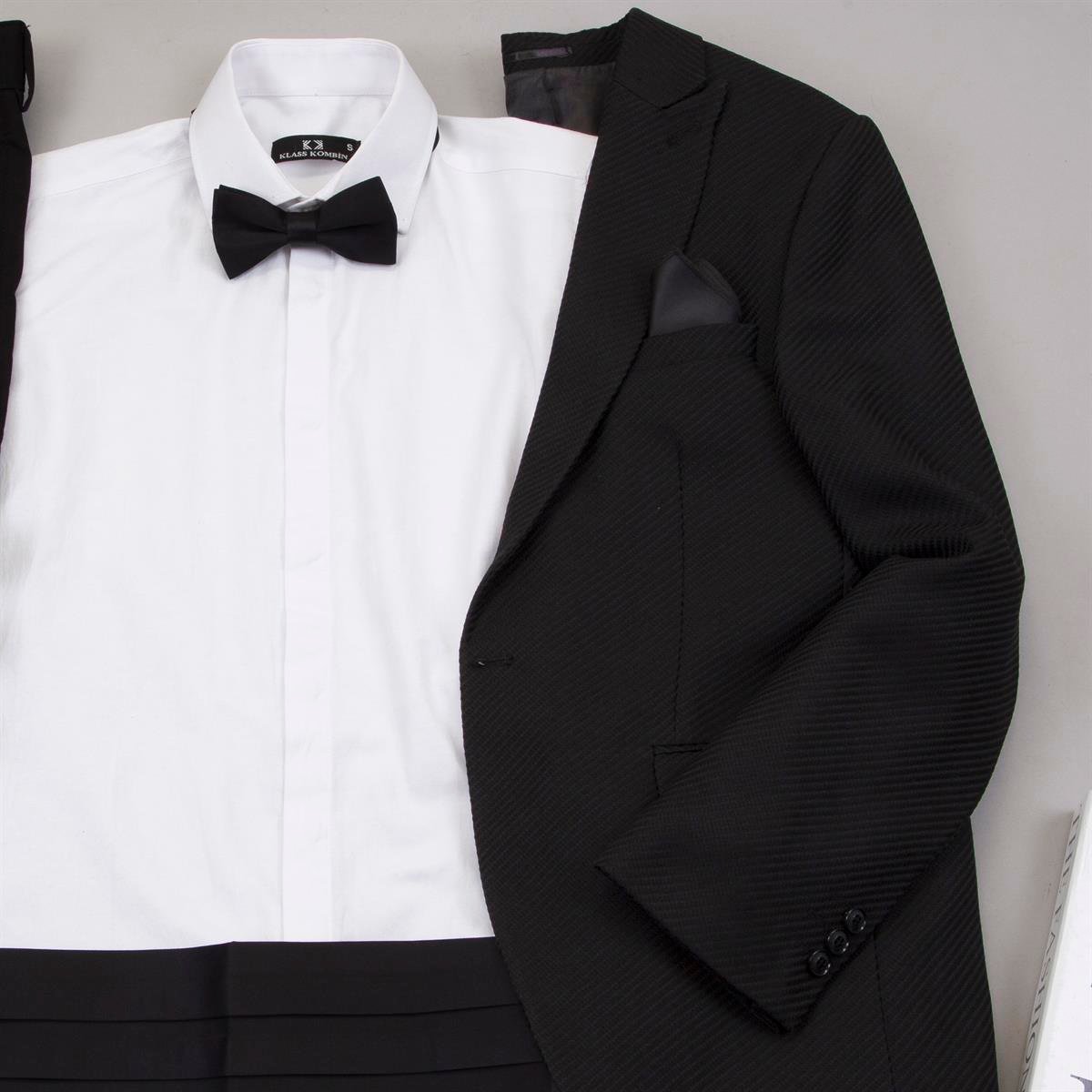 Kuşaklı Papyonlu Takım Elbise Kombini