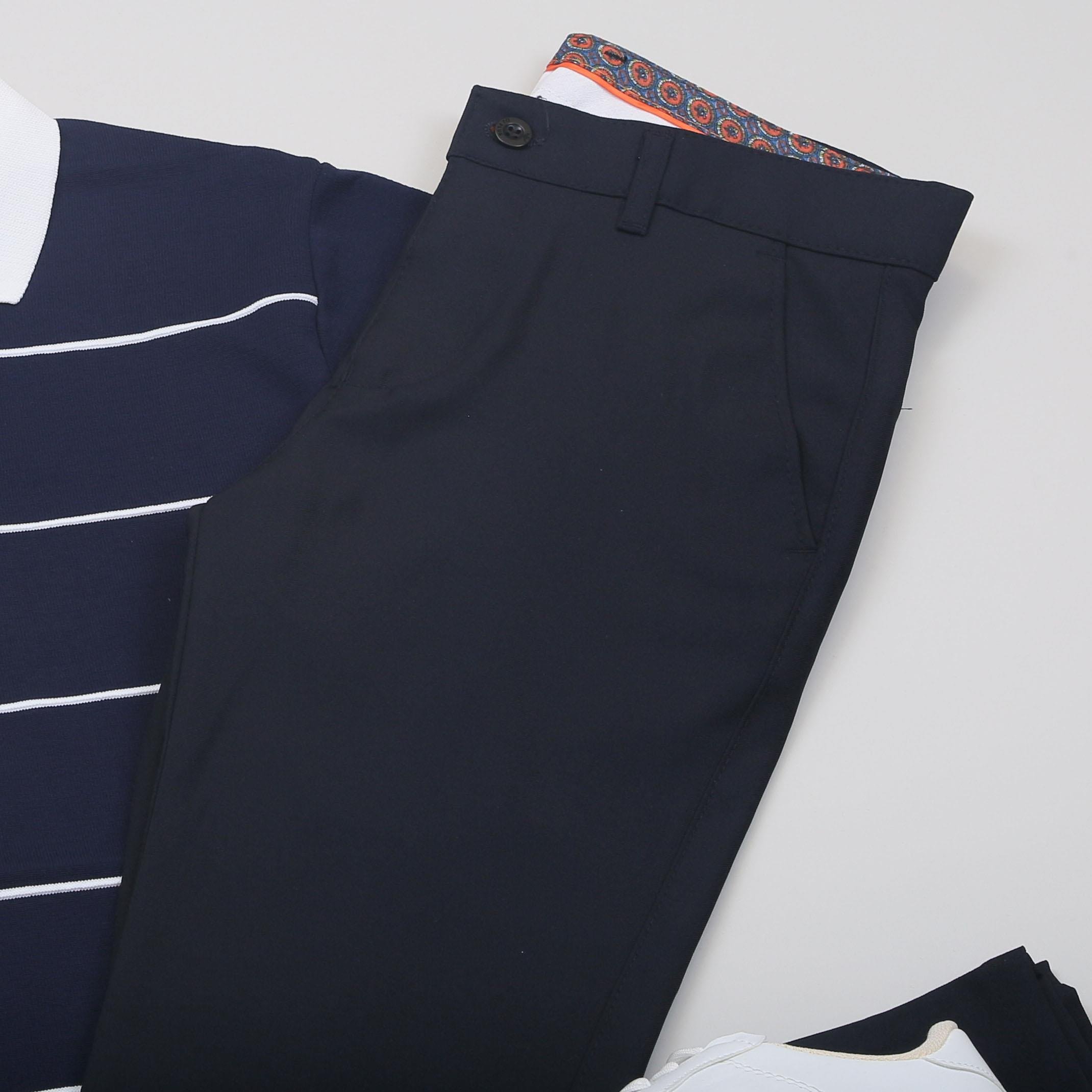 Lacivert Beyaz Çizgili Polo Yaka Tişört Pantolon Ayakkabı Kombin