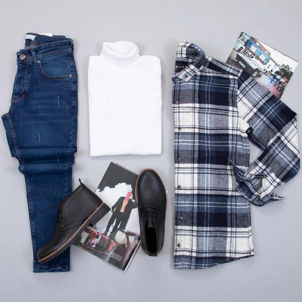 Lacivert Beyaz Ekose Oduncu Gömlek Boğazlı Kazak Pantolon Bot Kombin