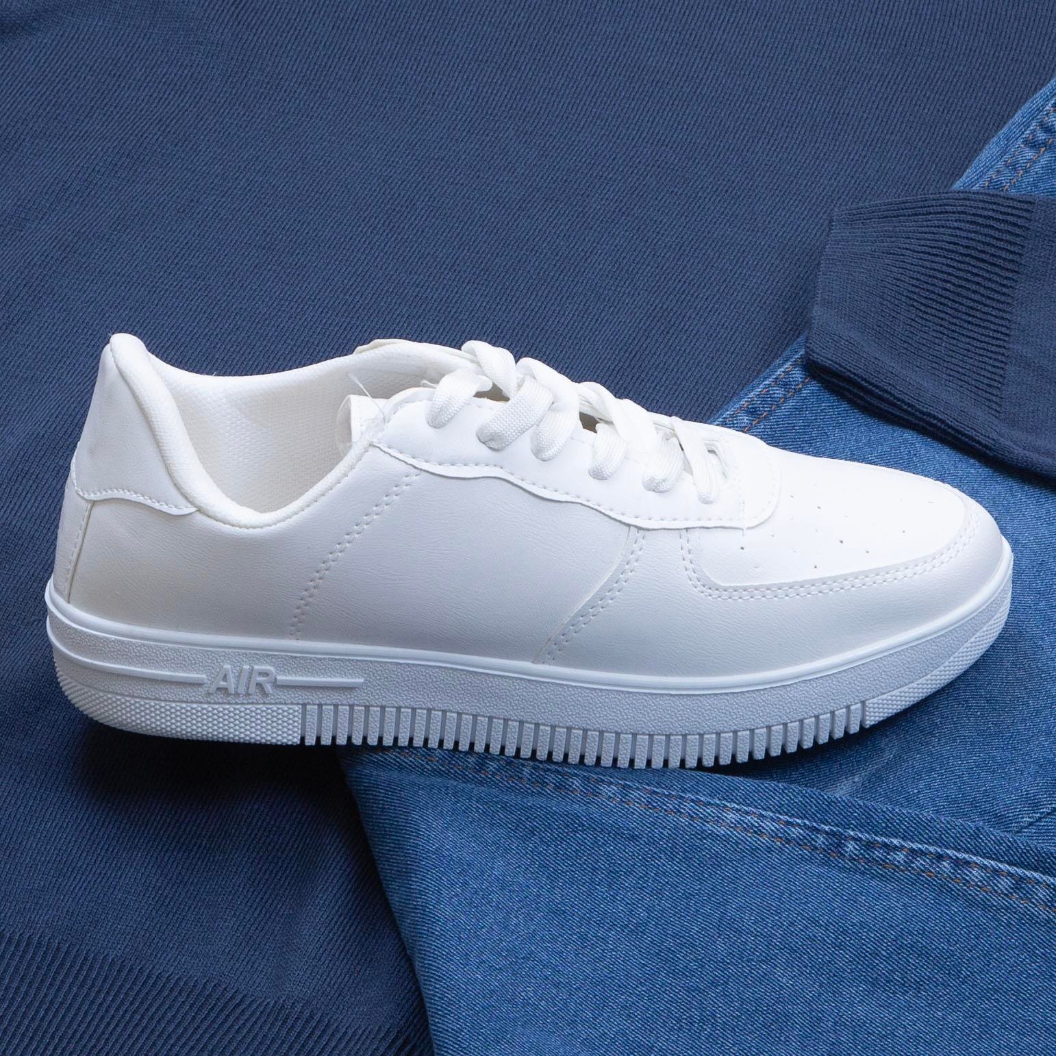 Lacivert Boğazlı Triko Kazak Pantolon Ayakkabı Kombin