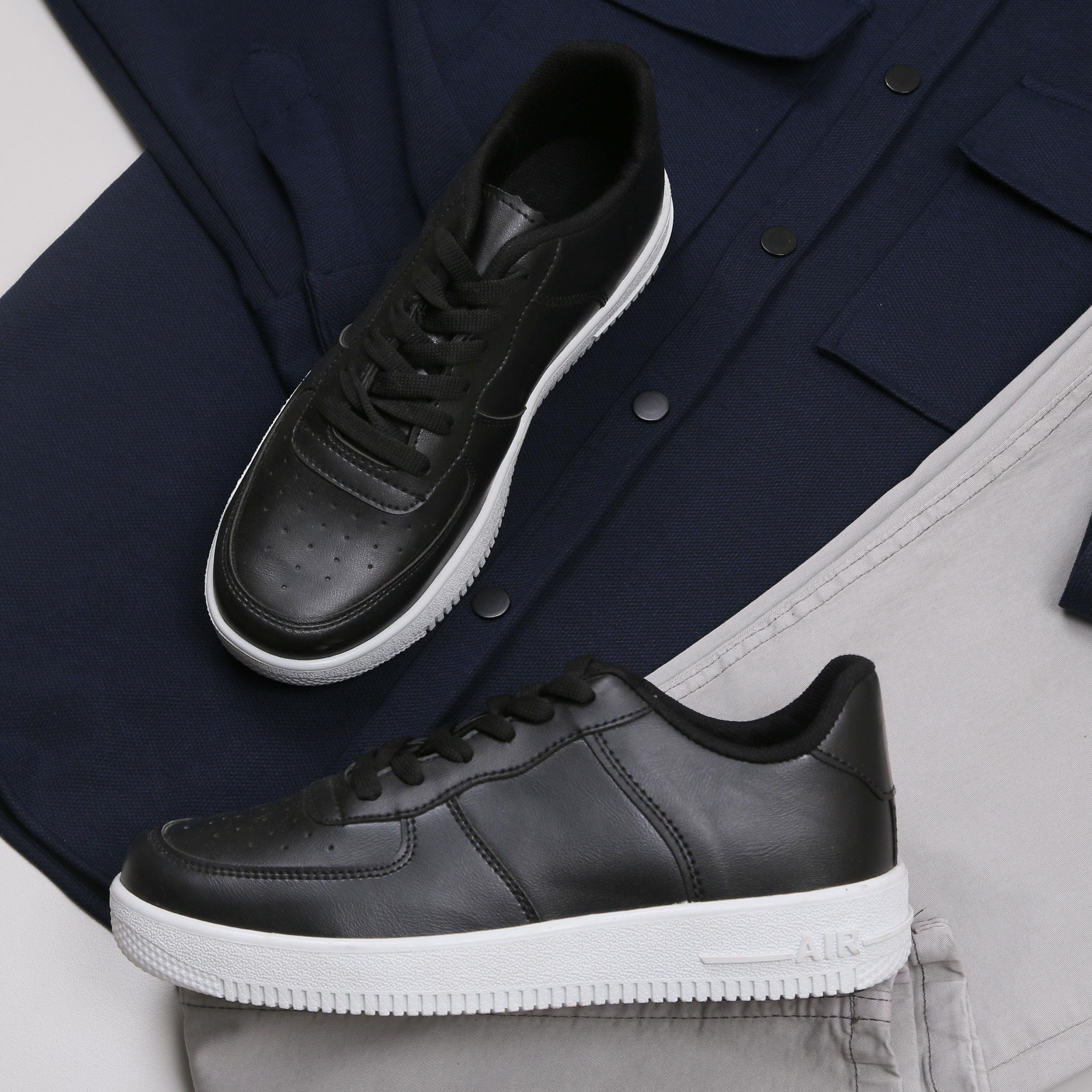 Lacivert Cepli Gömlek Pantolon Ayakkabı Kombini