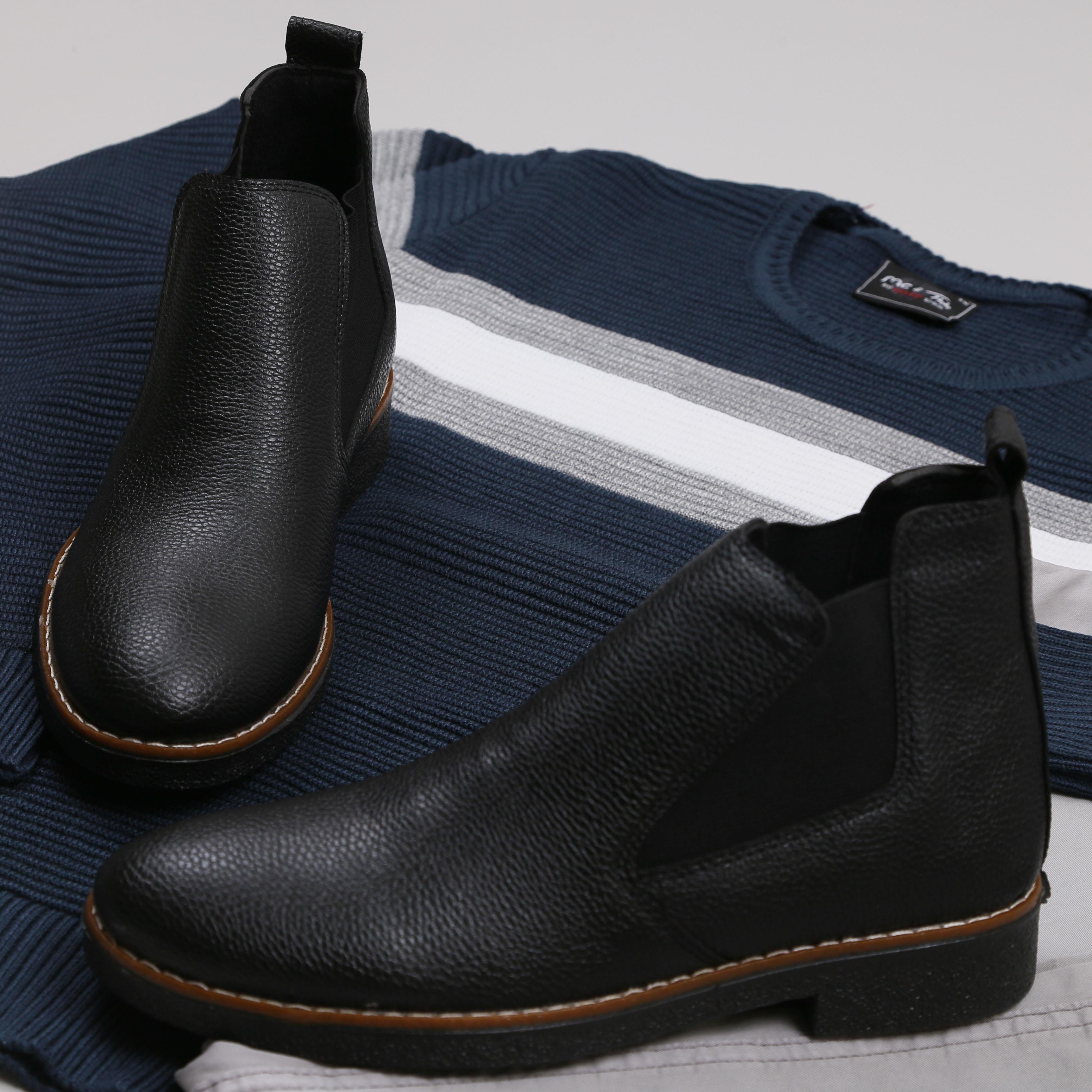 Lacivert Çizgili Kazak Kot Pantolon Bot Kombini