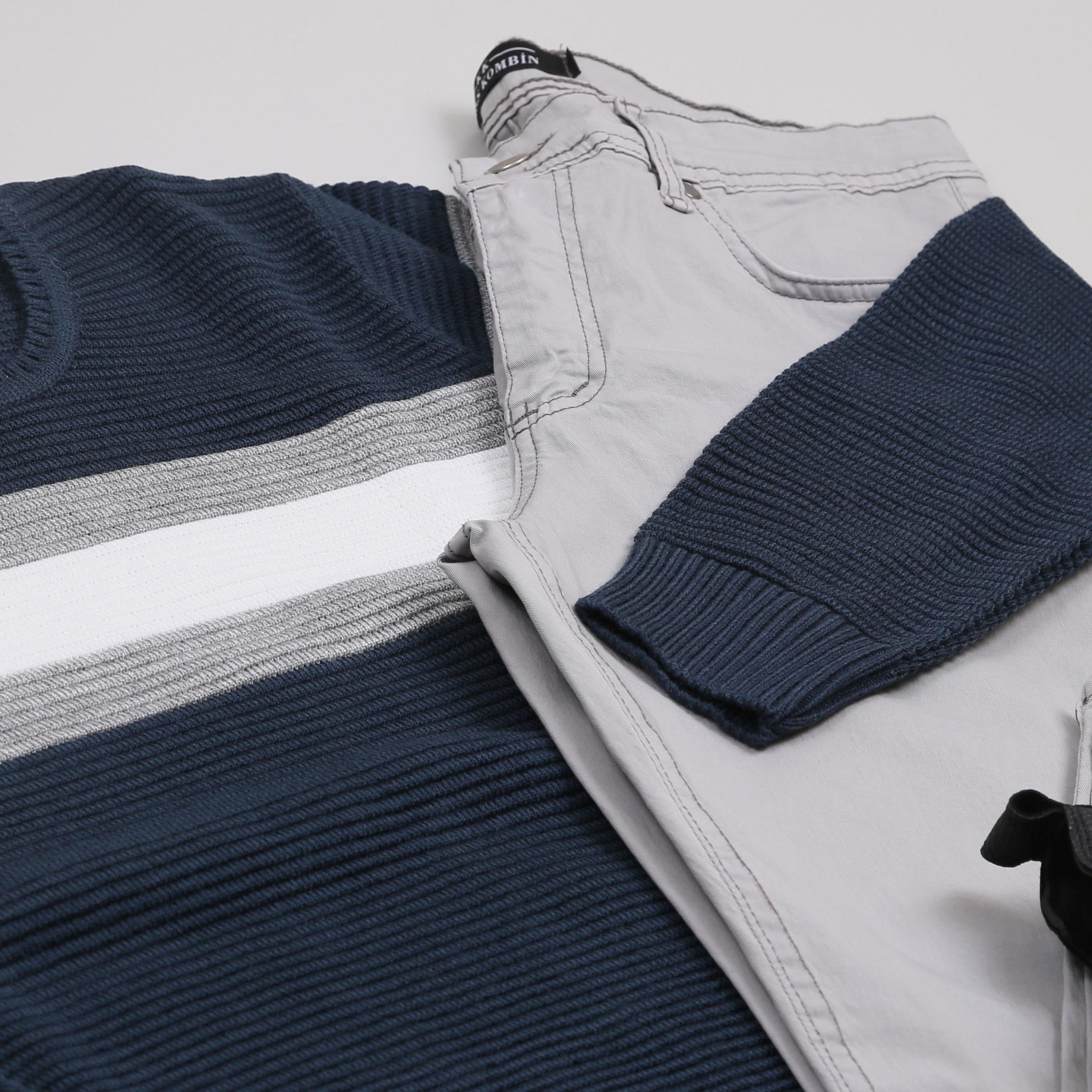 Lacivert Çizgili Kazak Kot Pantolon Bot Kombini