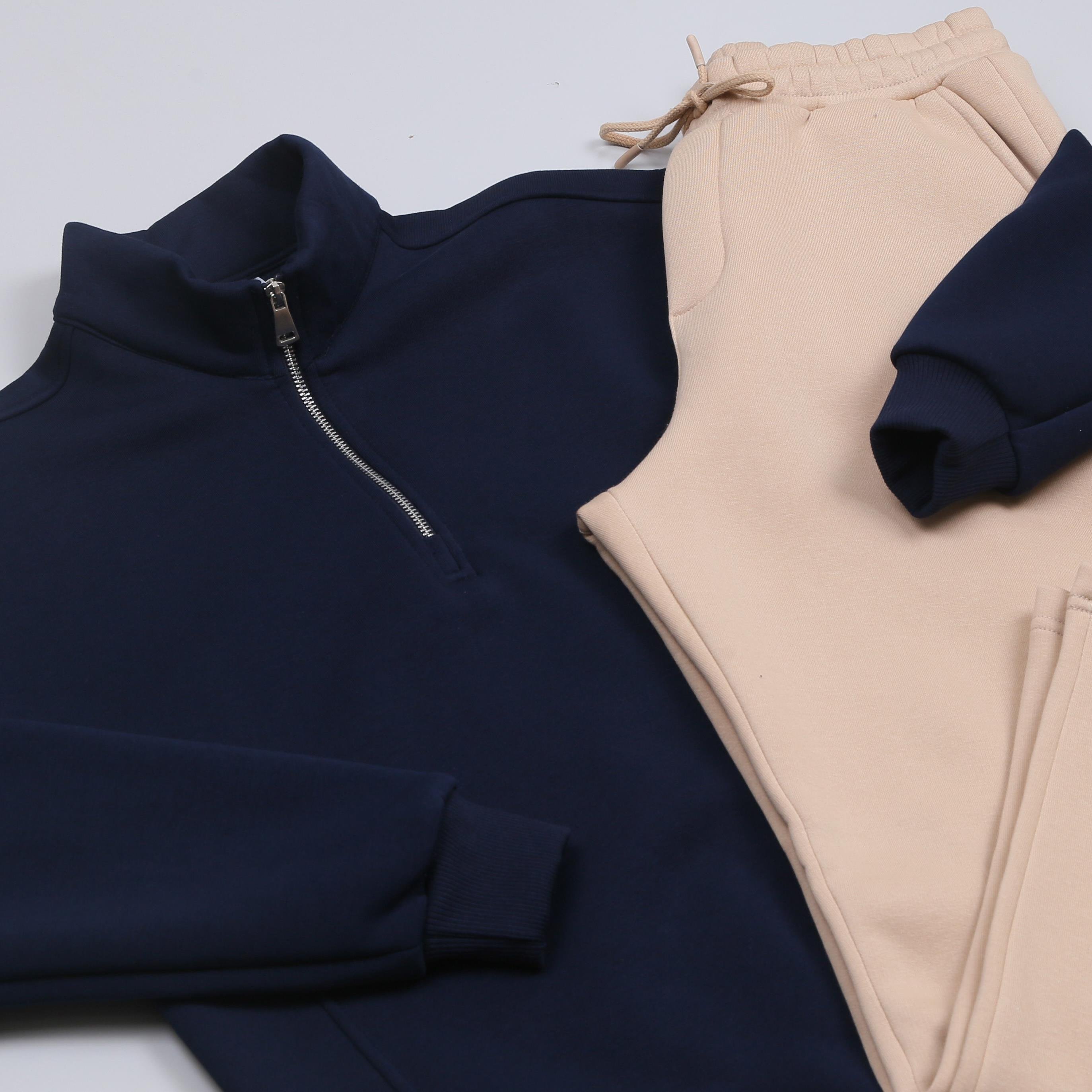 Lacivert Dikyaka Sweatshirt Eşofman Altı Ayakkabı Kombini