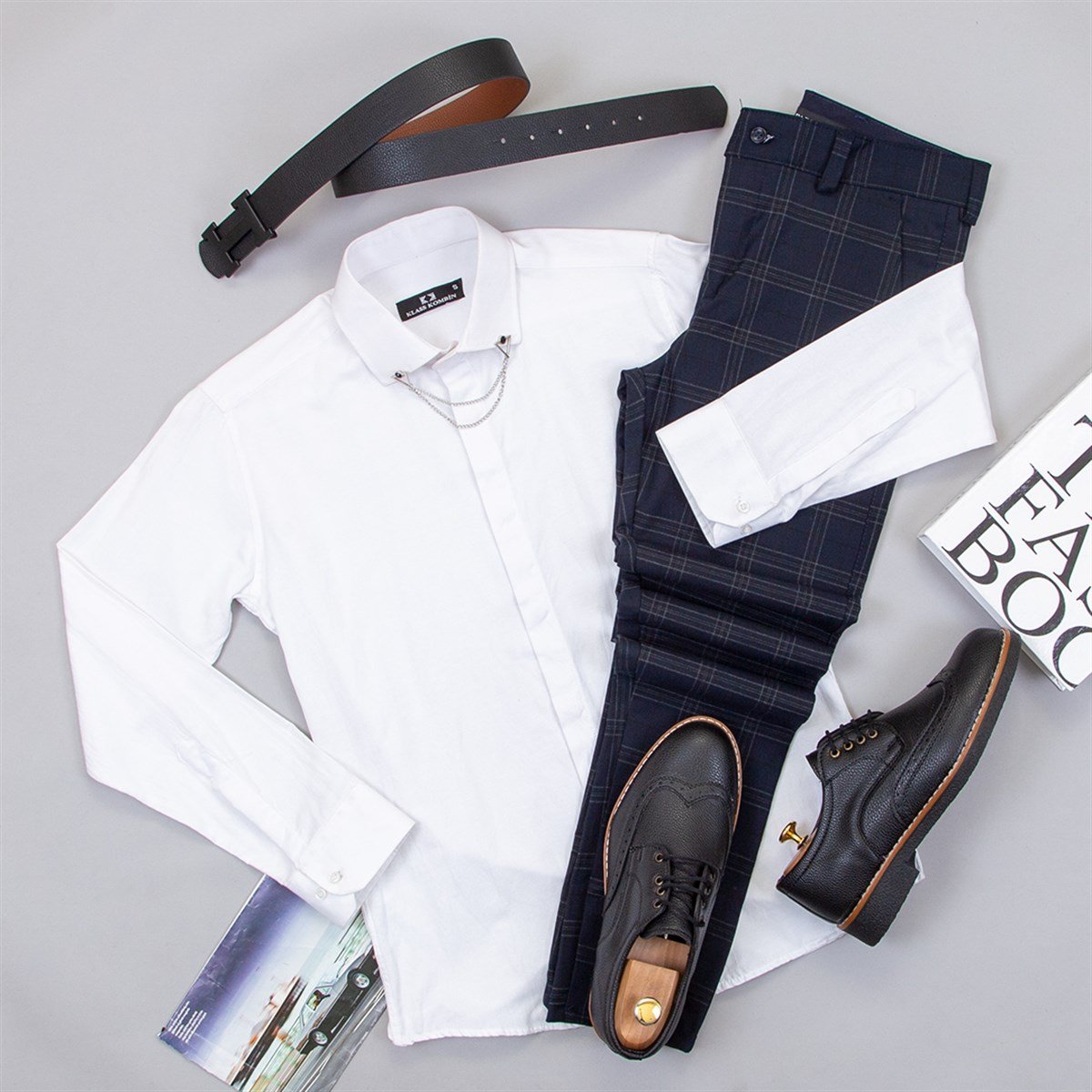 Lacivert Ekoseli Pantolon Beyaz Gömlek Ayakkabı Kombin