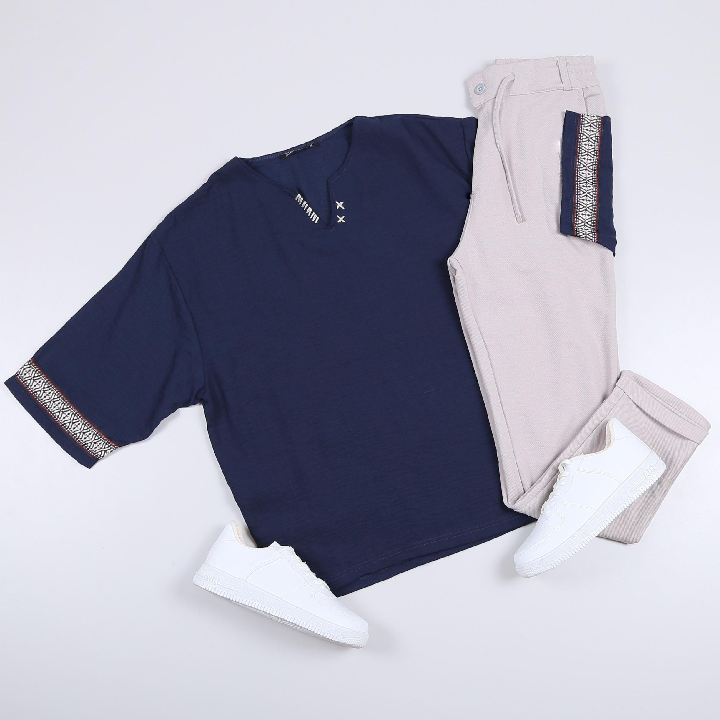 Lacivert Etnik Desenli Oversize Tişört Kombini