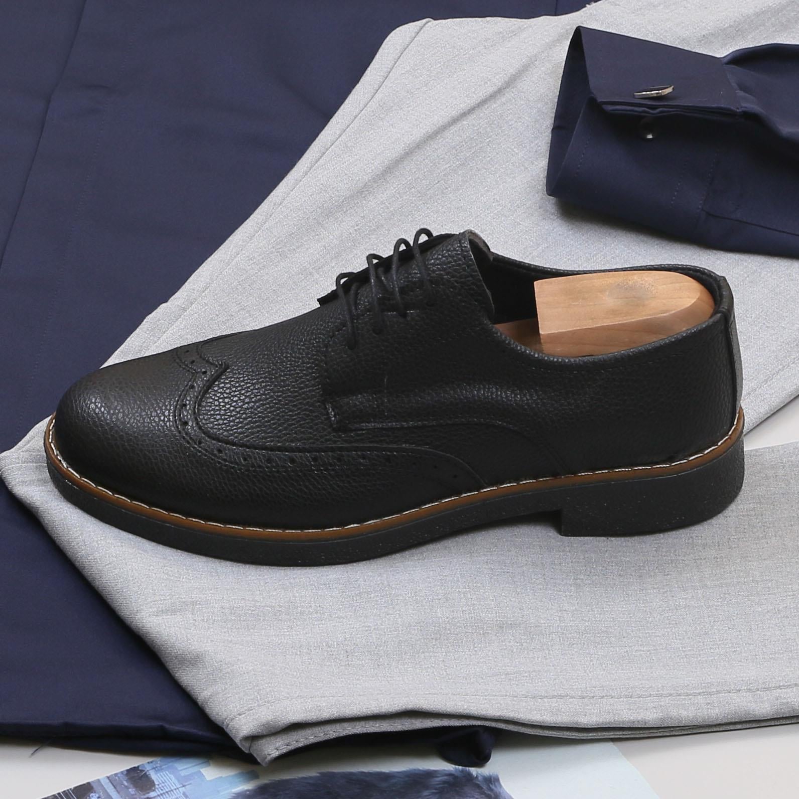 Lacivert Gömlek Gri Pantolon Ayakkabı Kombin