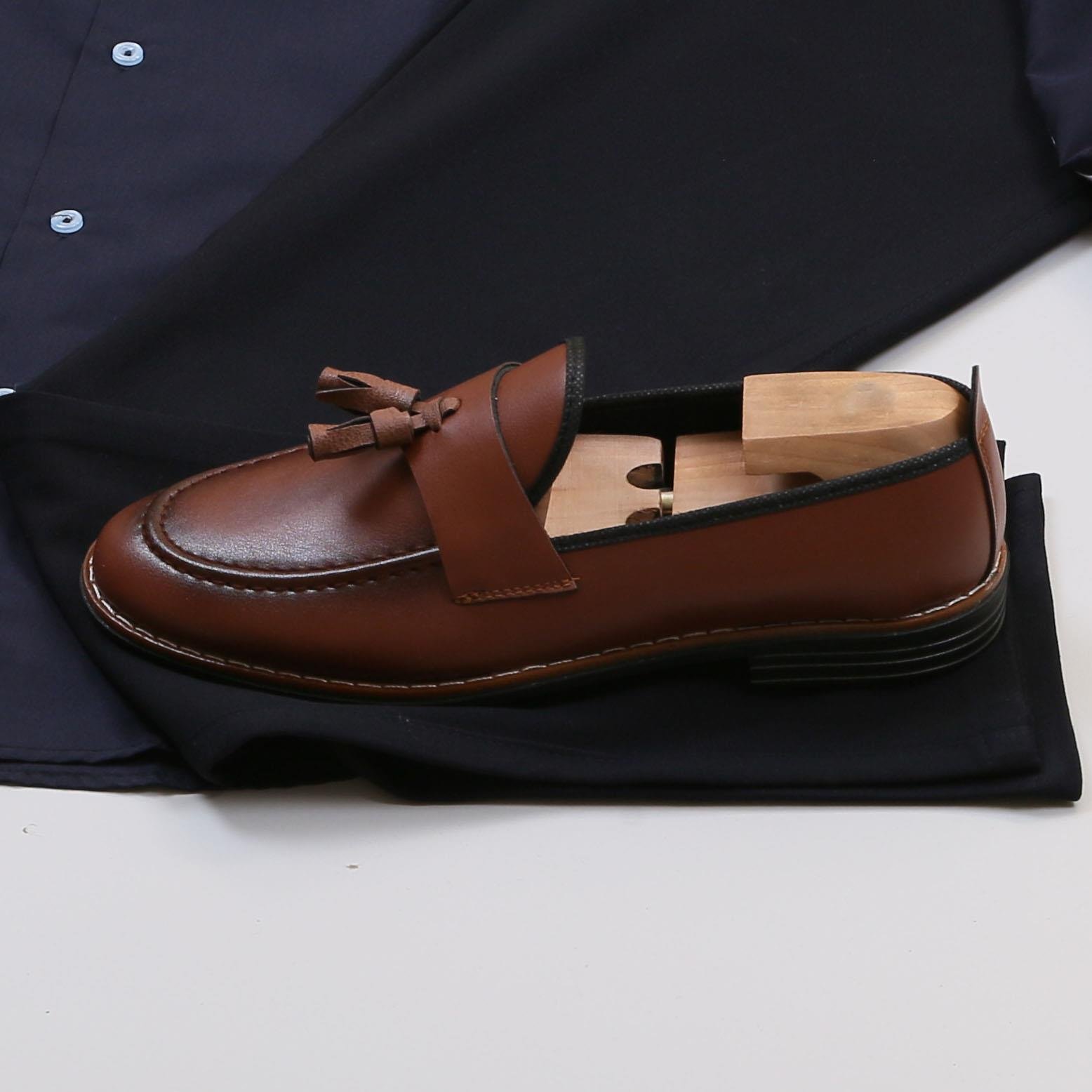 Lacivert Gömlek Lacivert Pantolon Ayakkabı Kombin